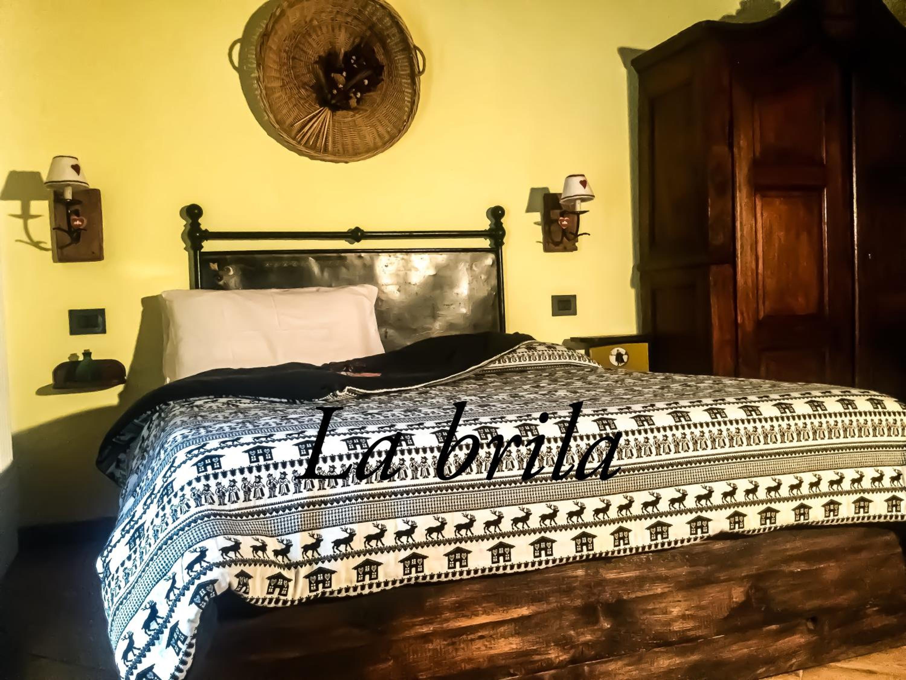Standard Double Room photo 3
