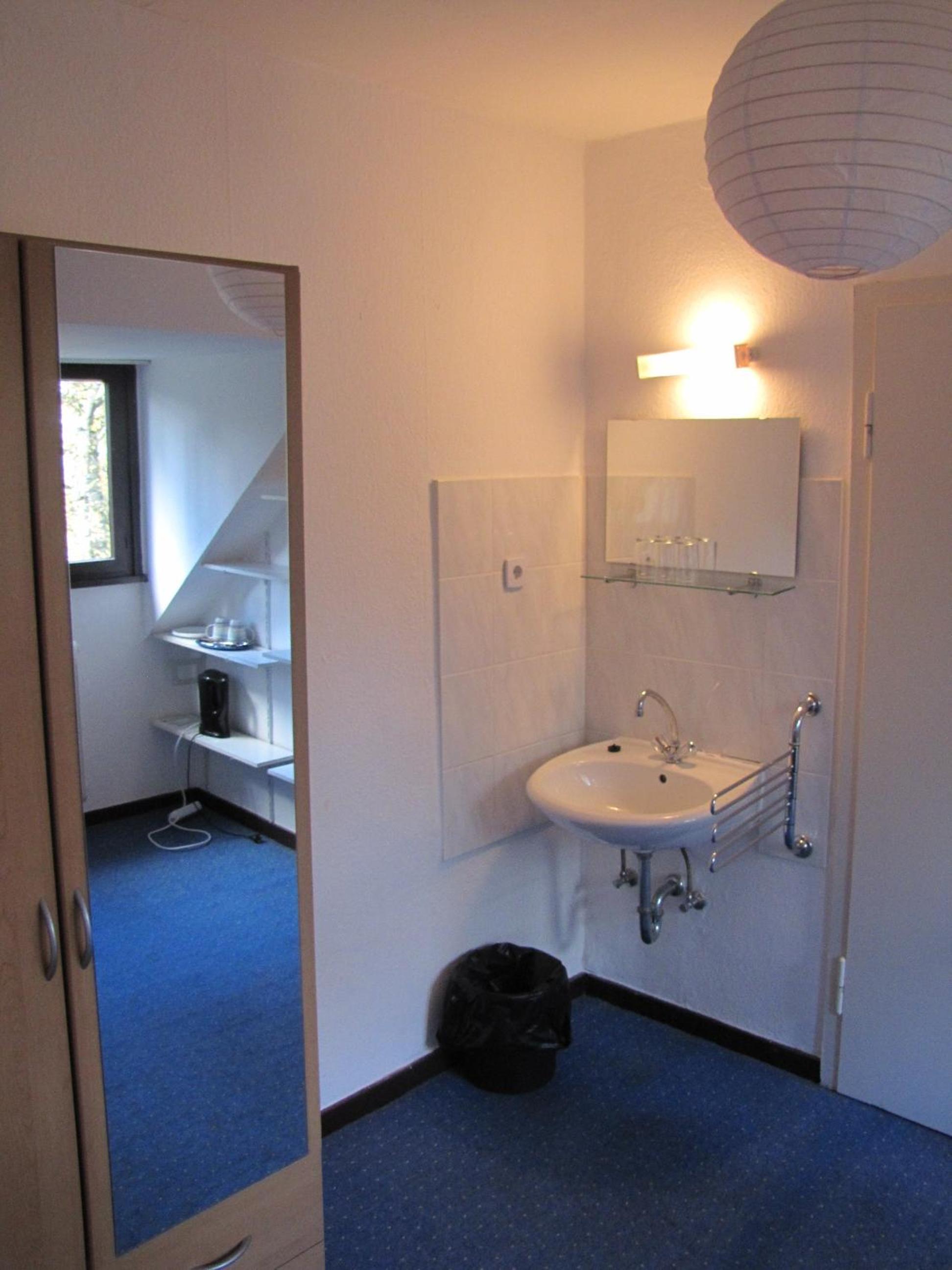 Triple Room with Shared Bathroom photo 2