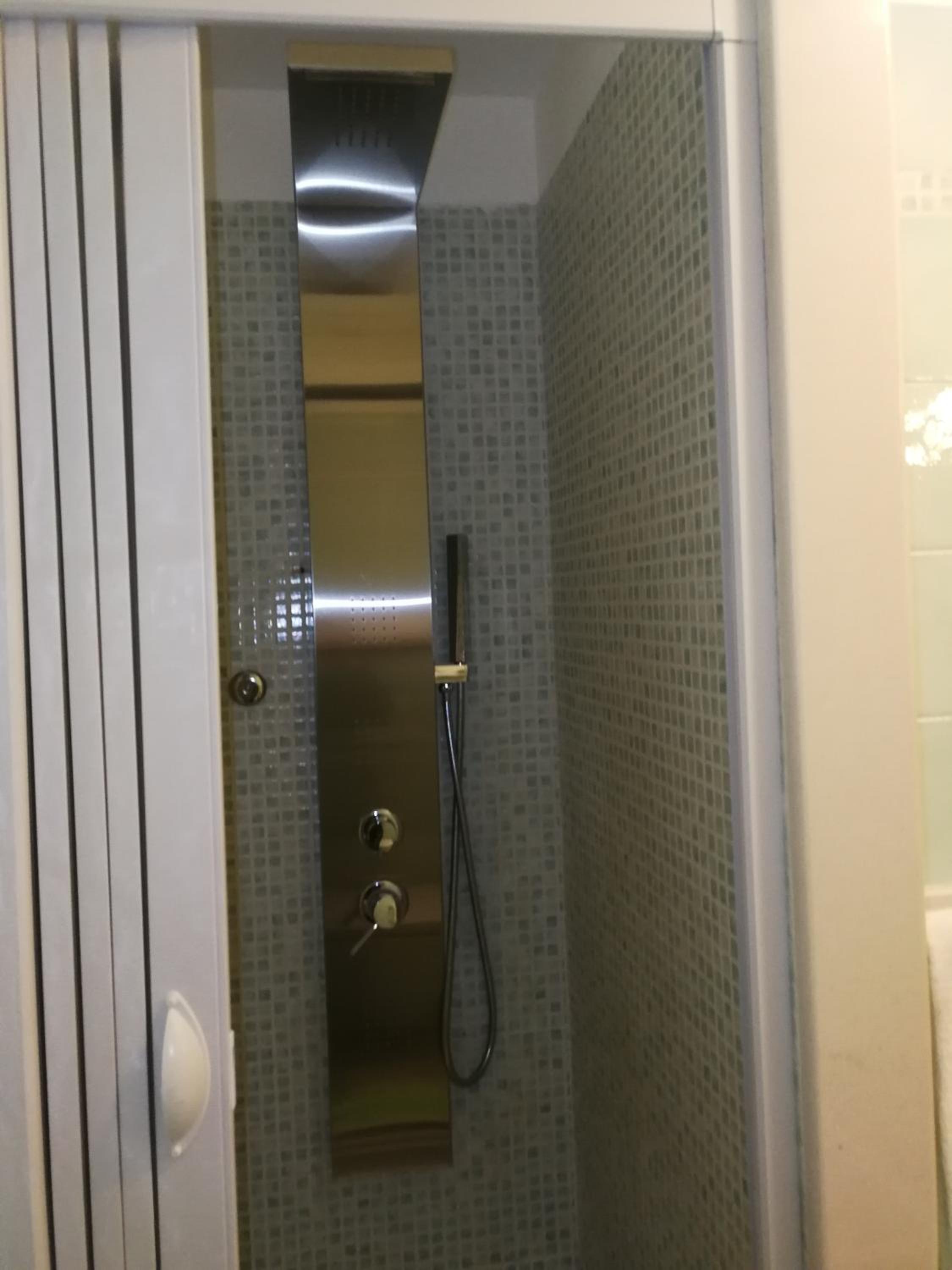Deluxe Double Room with Shower photo 2