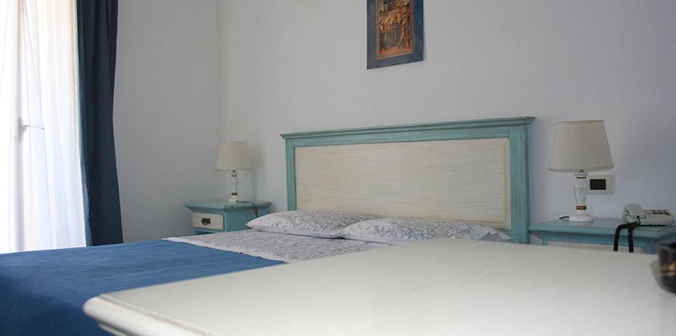 Budget Double Room photo 3