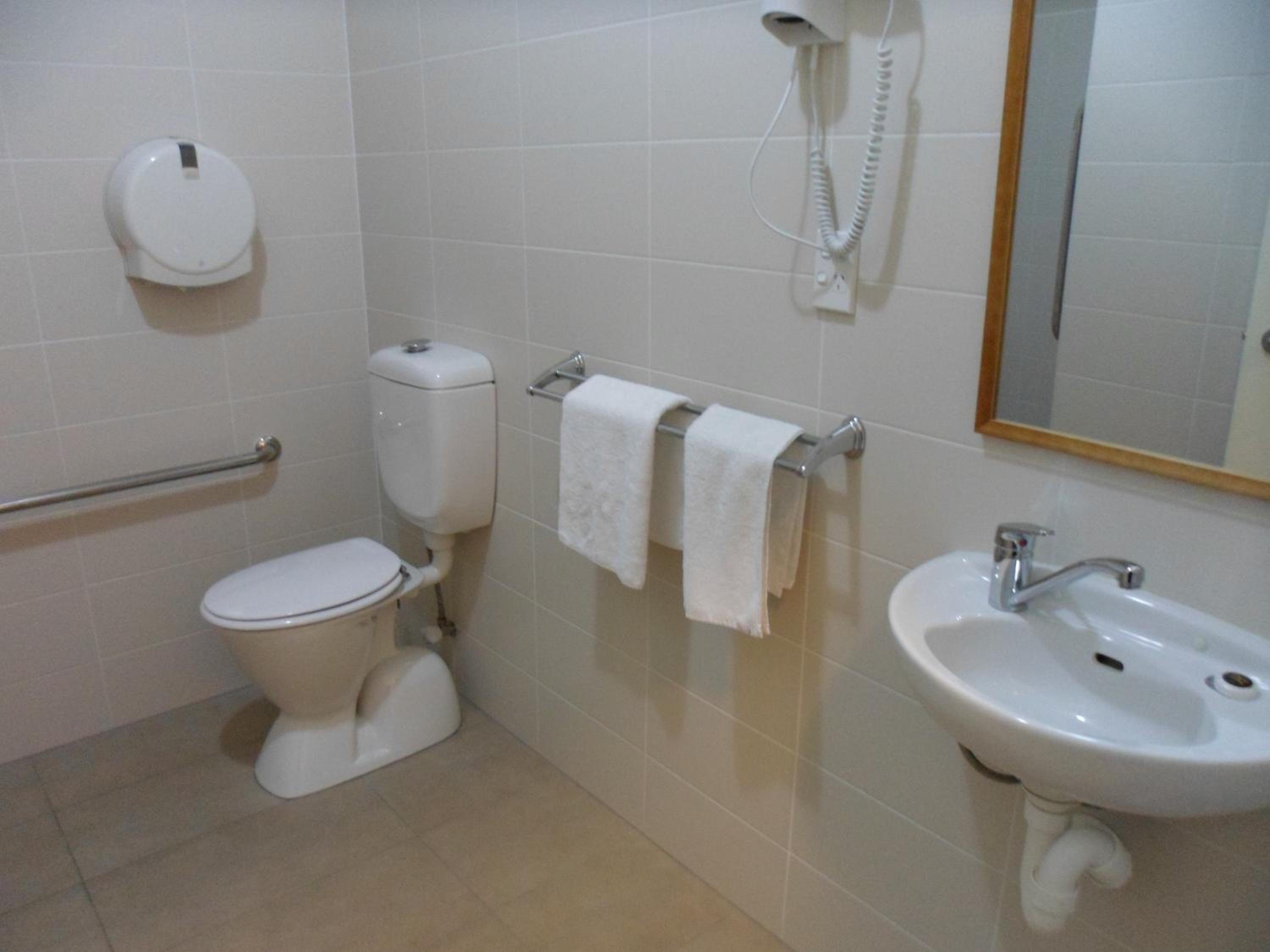 King Room - Disability Access photo 3