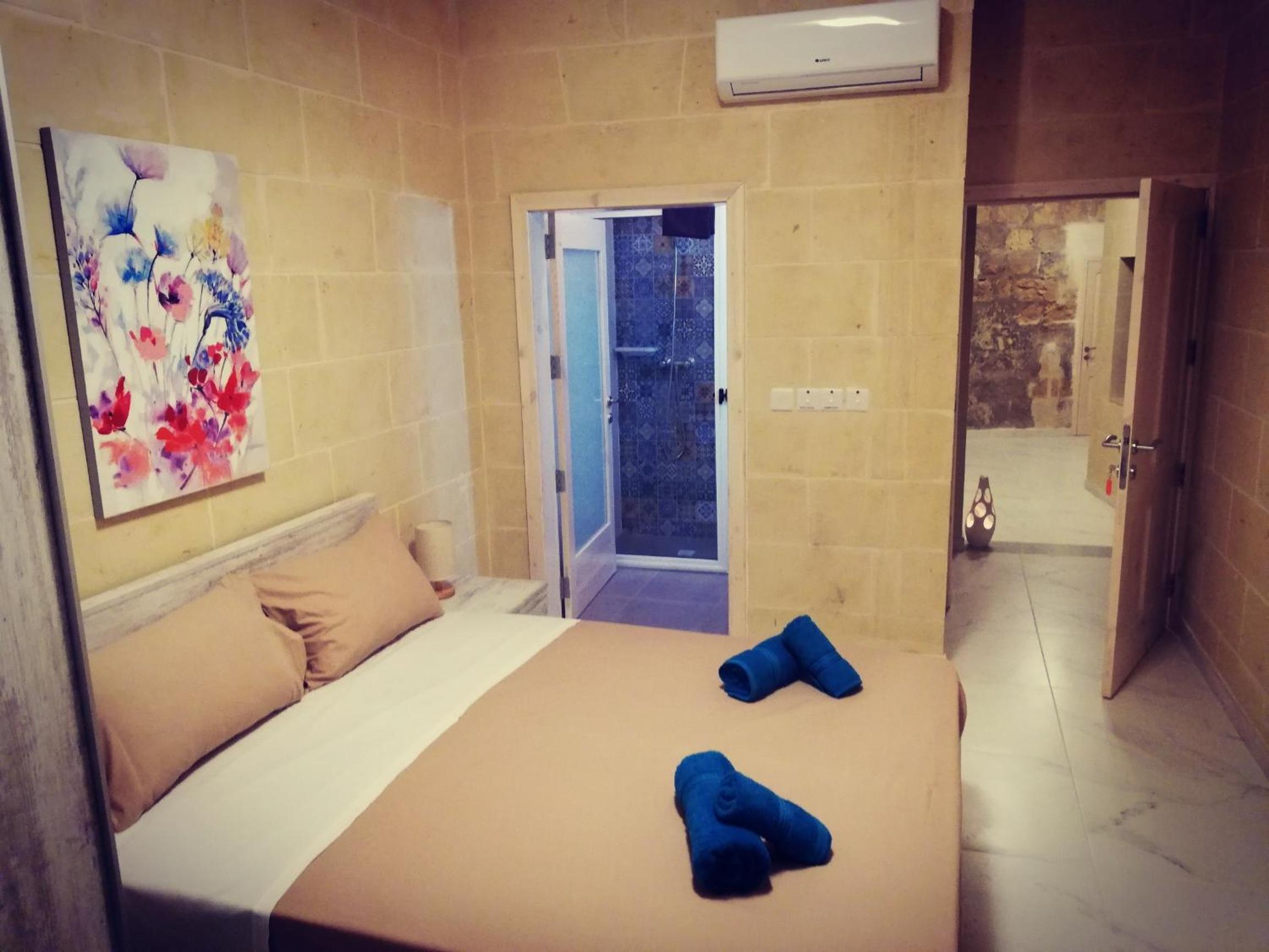 Double Room with Balcony and Pool View photo 1