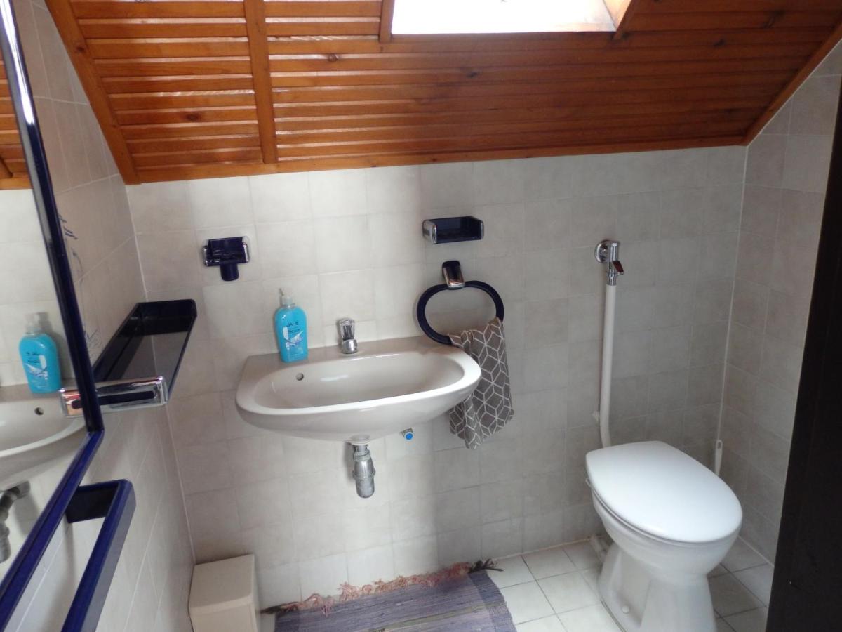 Three-Bedroom House photo 3