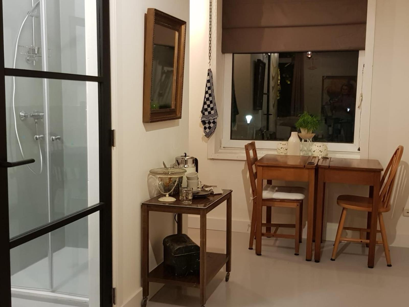 Double Room with Private Bathroom - Photo 6