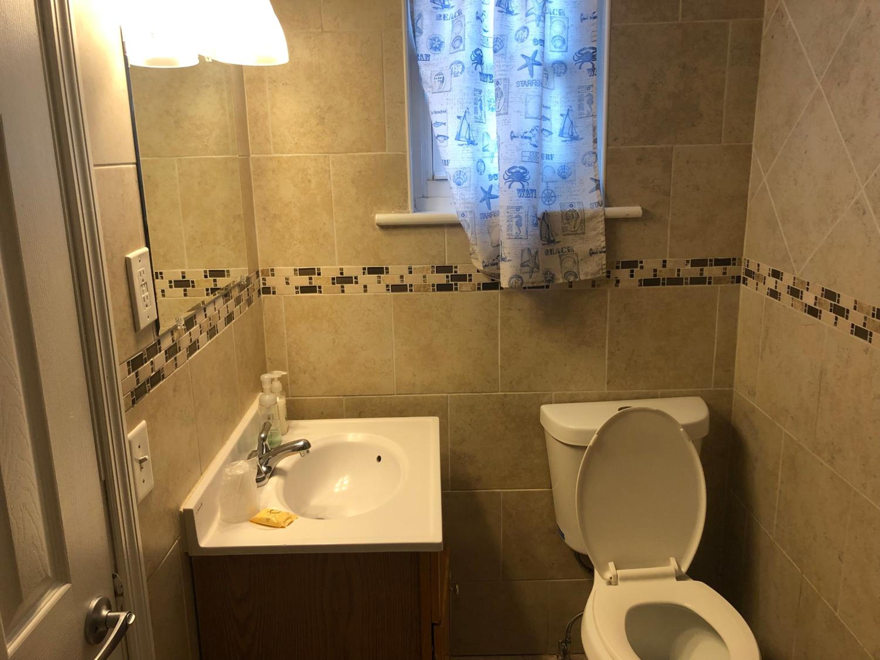 Three-Bedroom Apartment - Photo 18