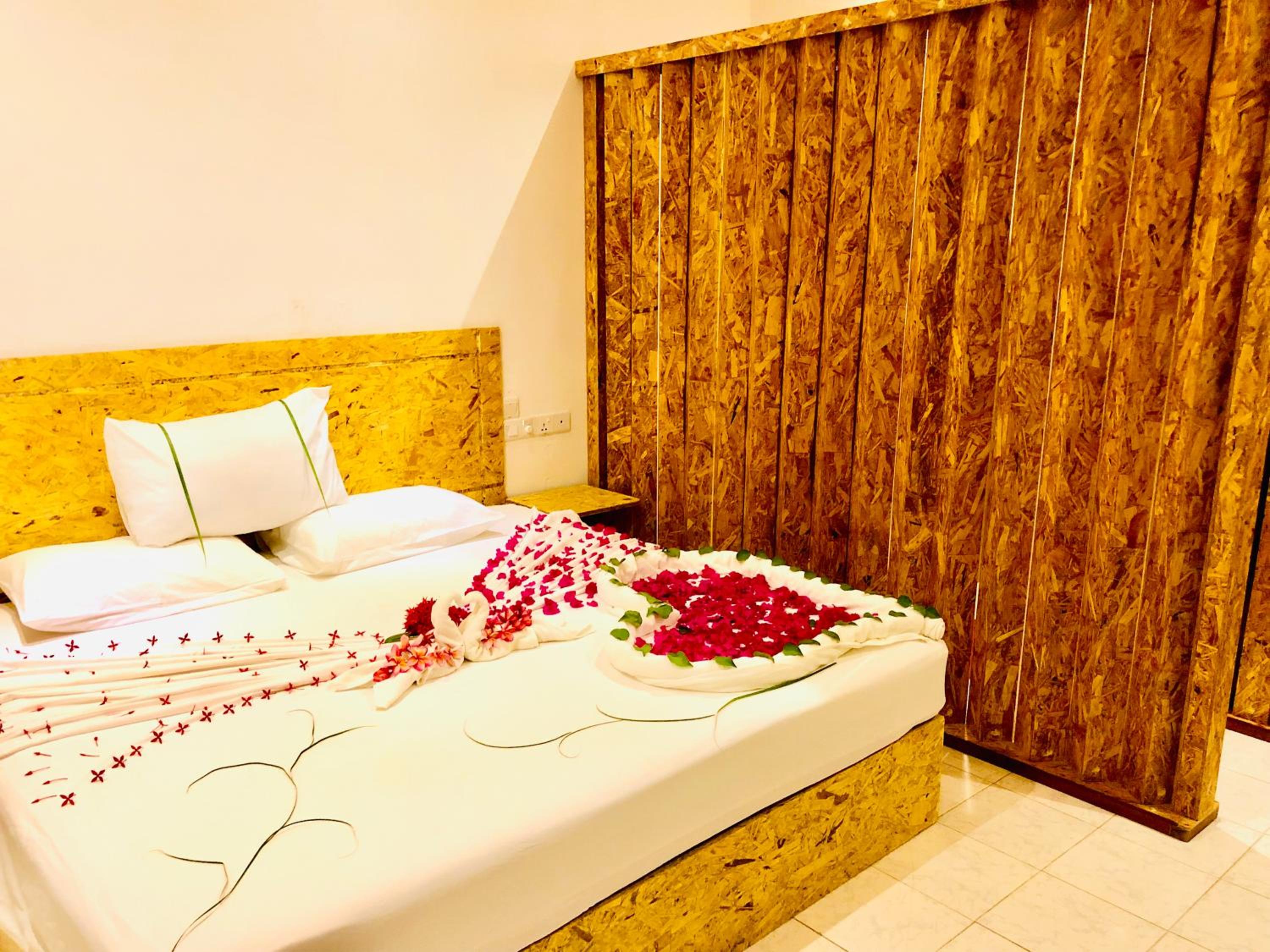 Deluxe Double Room photo 2