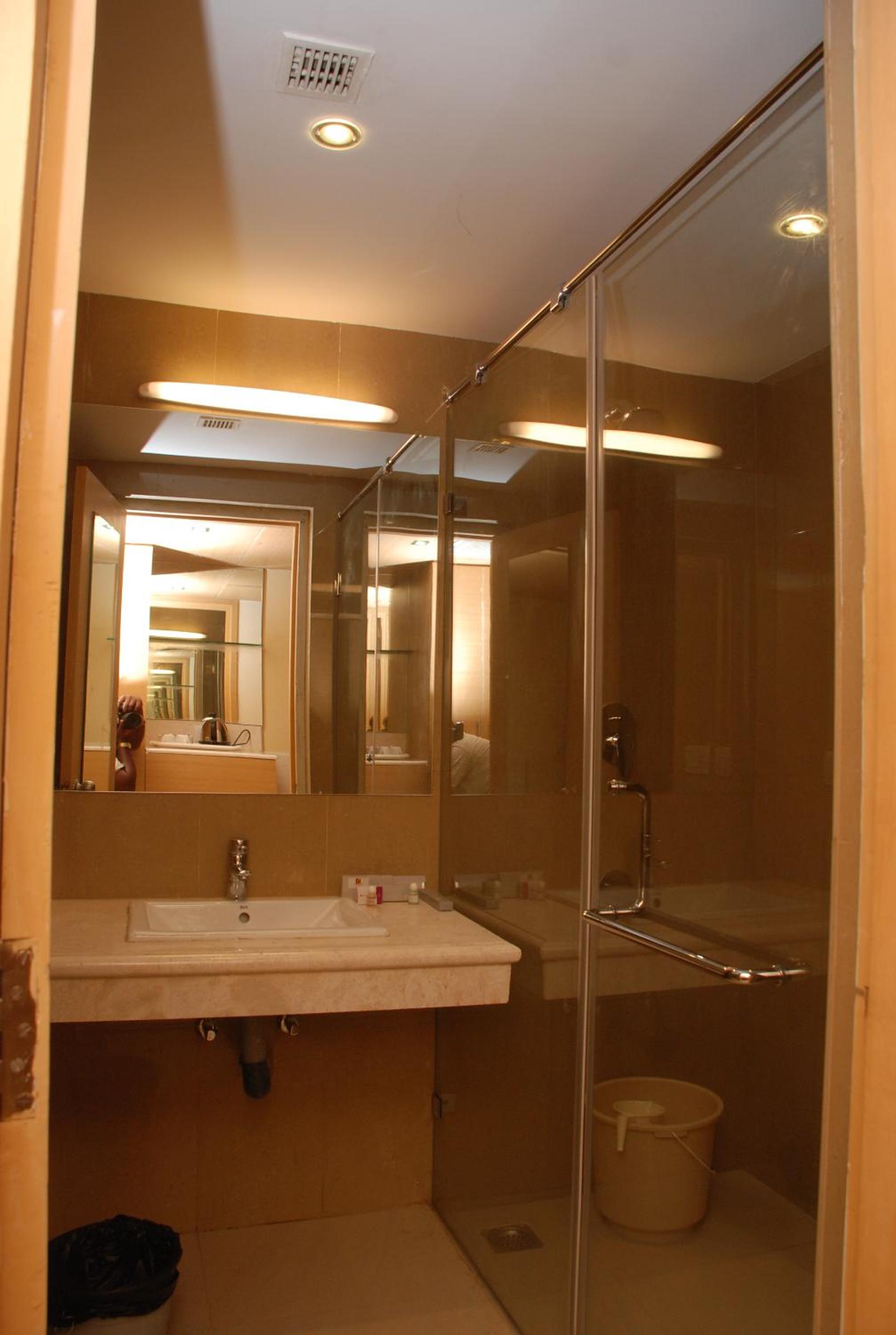 Deluxe Double or Twin Room - Photo 3