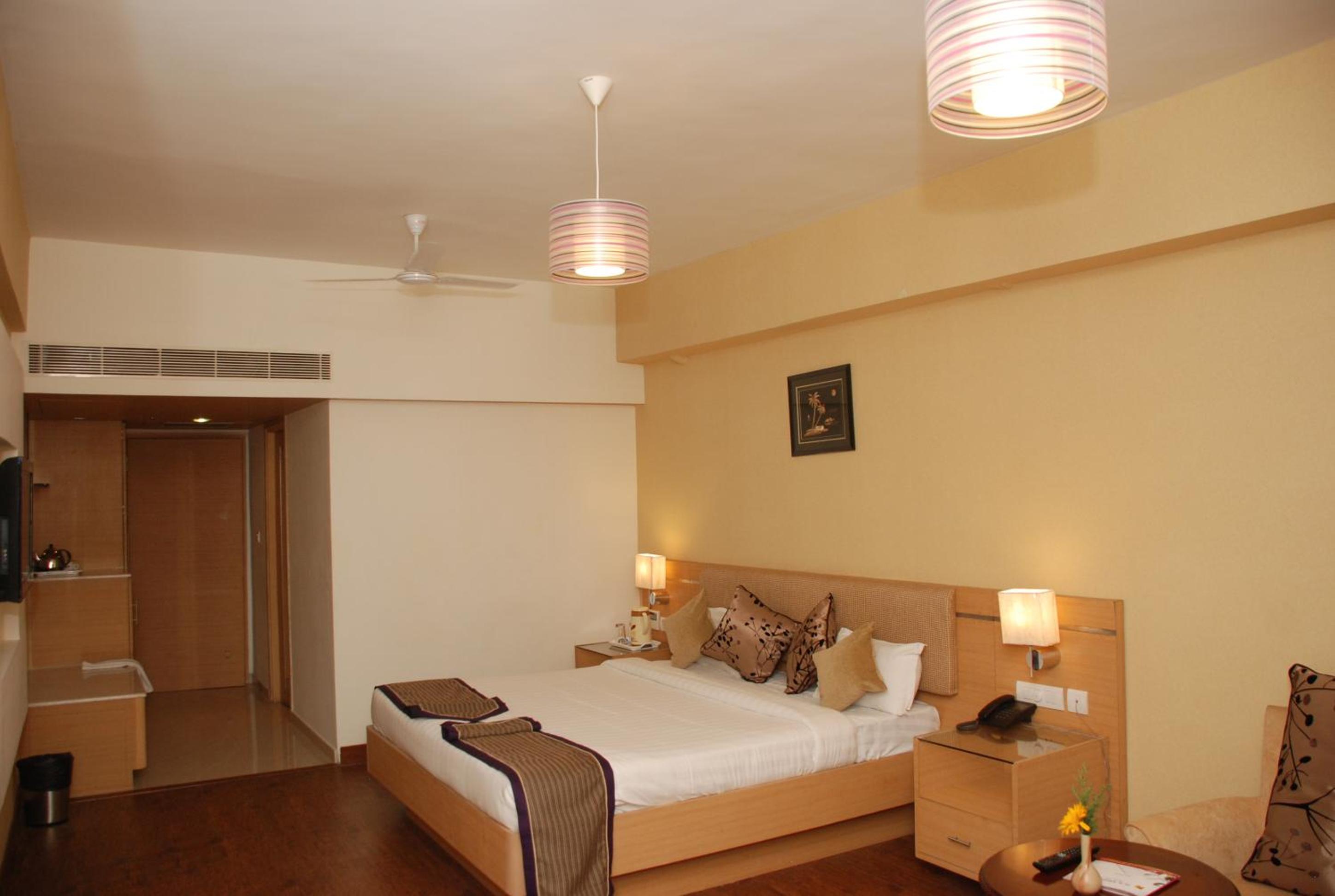 Deluxe Double or Twin Room - Photo 4