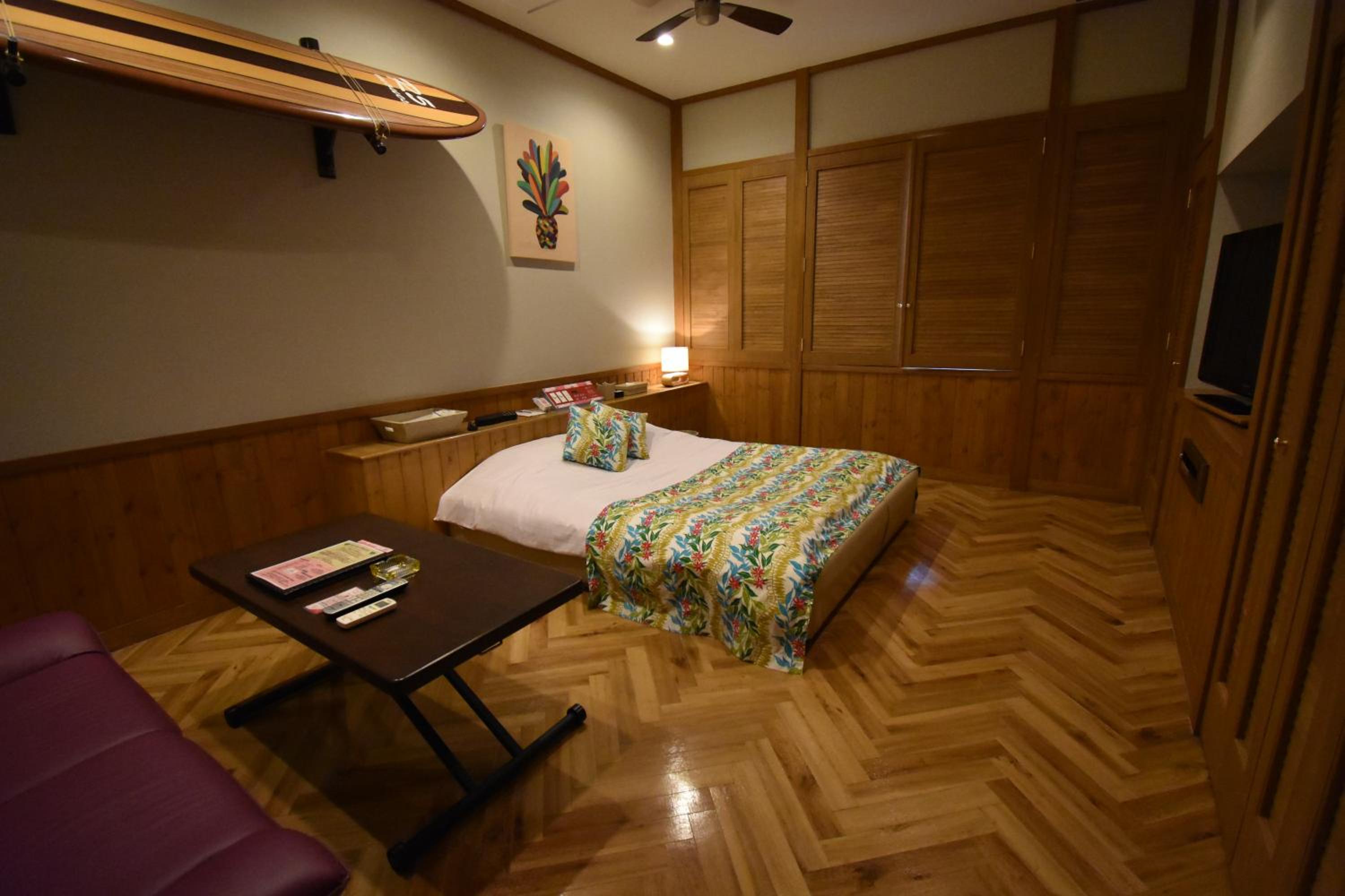 Deluxe Double Room - Photo 9
