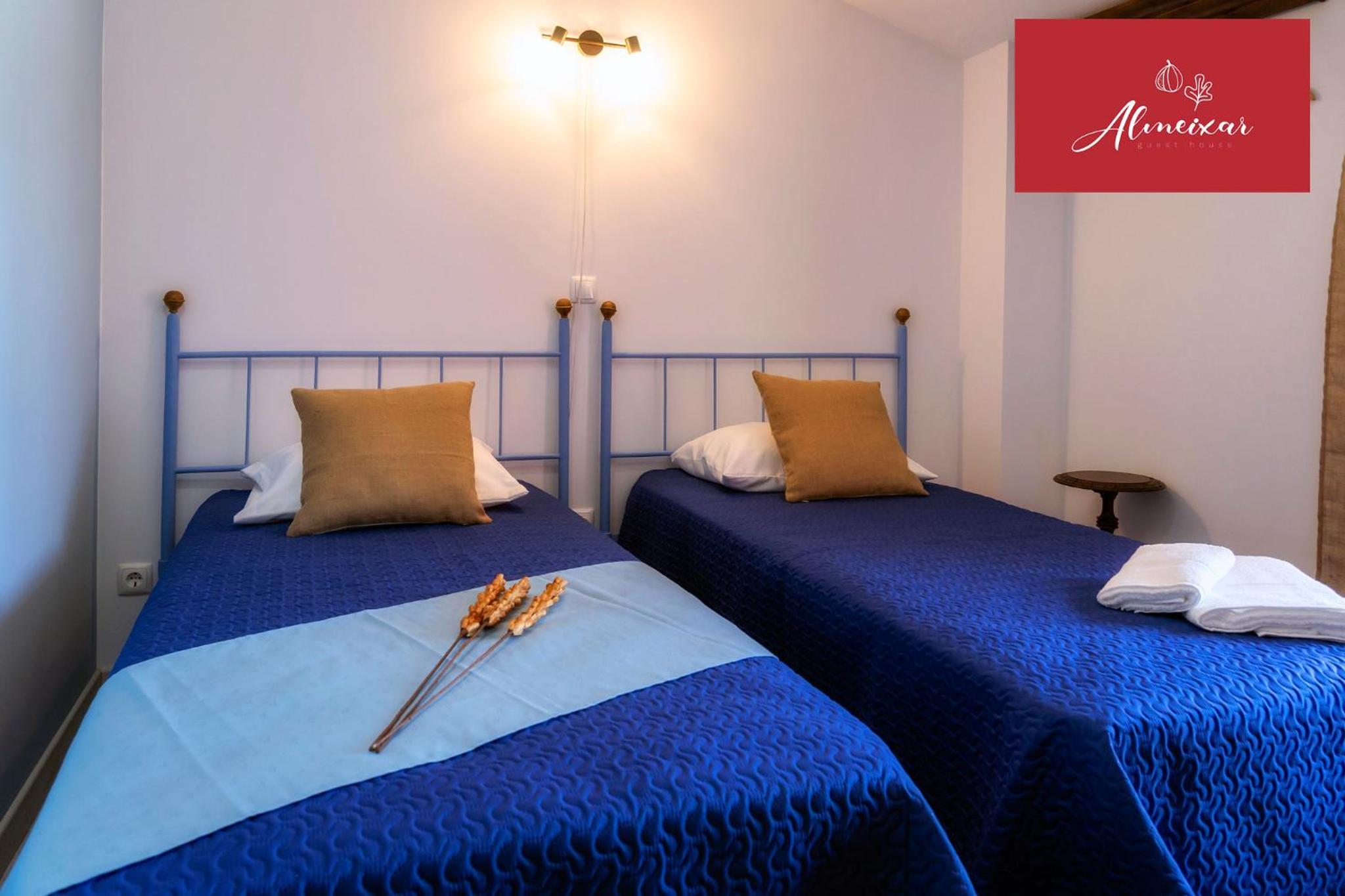 Double Room - Photo 2