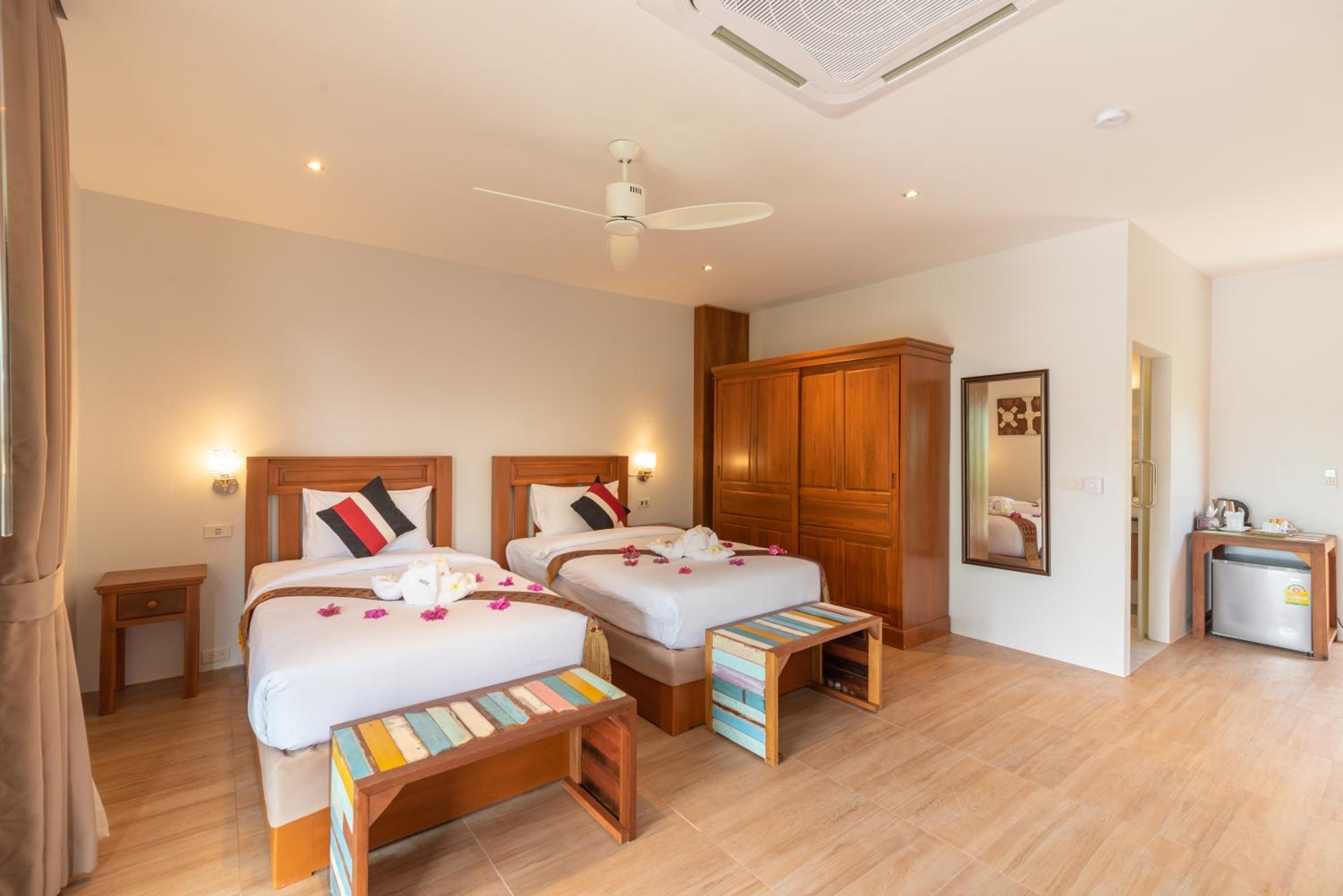 Deluxe Twin Room - Photo 1