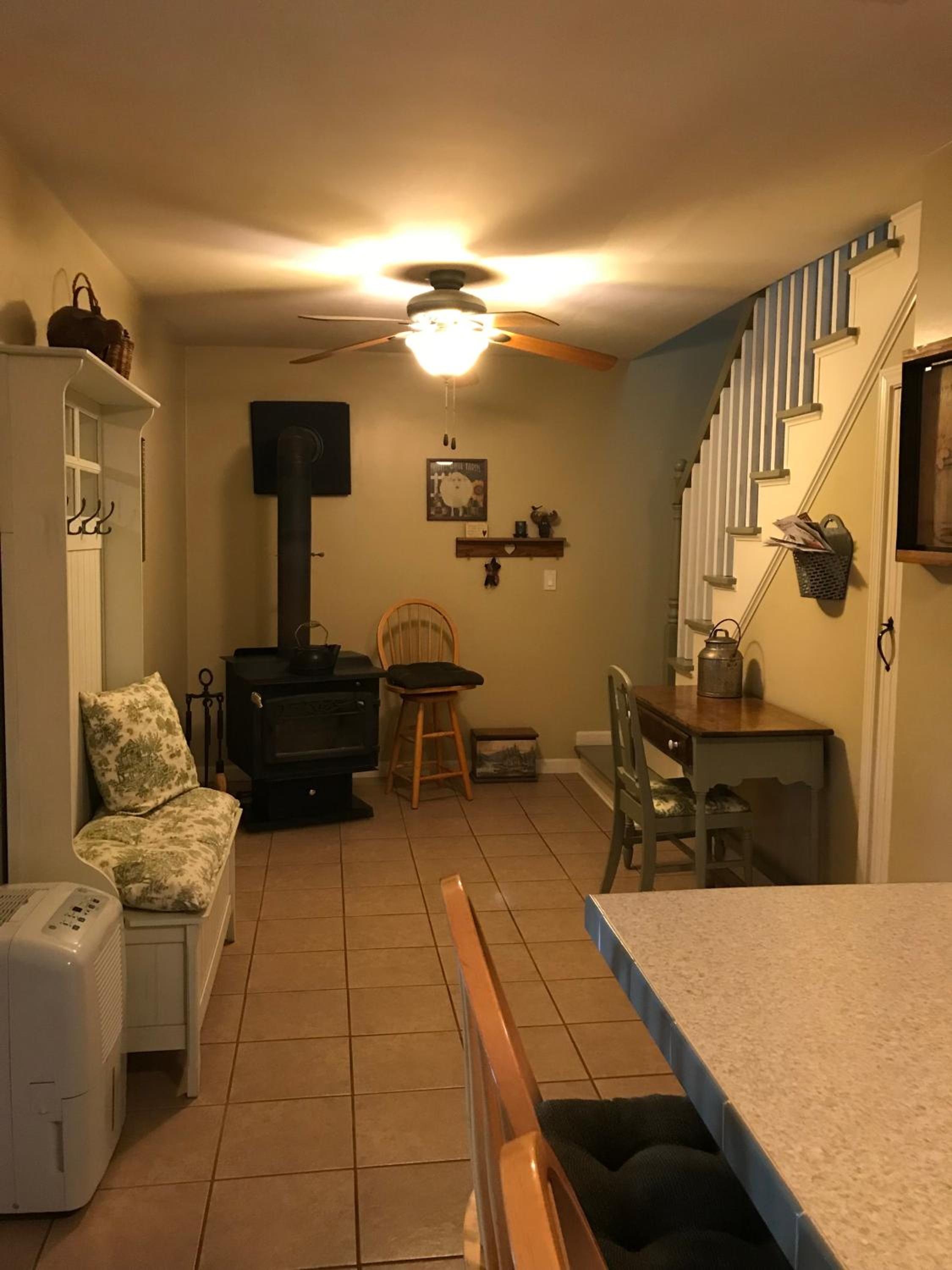 Two-Bedroom Apartment - Photo 7