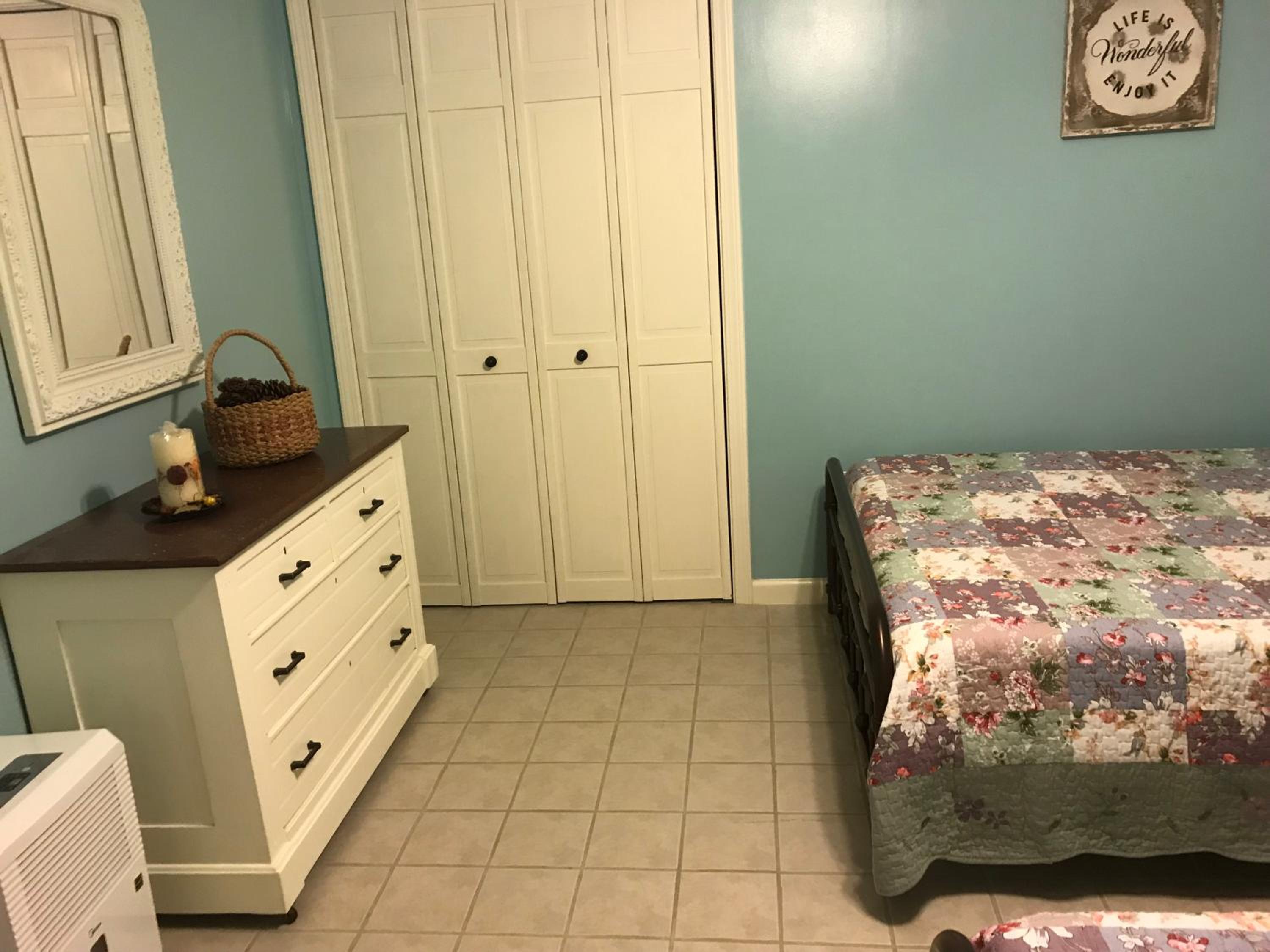 Two-Bedroom Apartment - Photo 6
