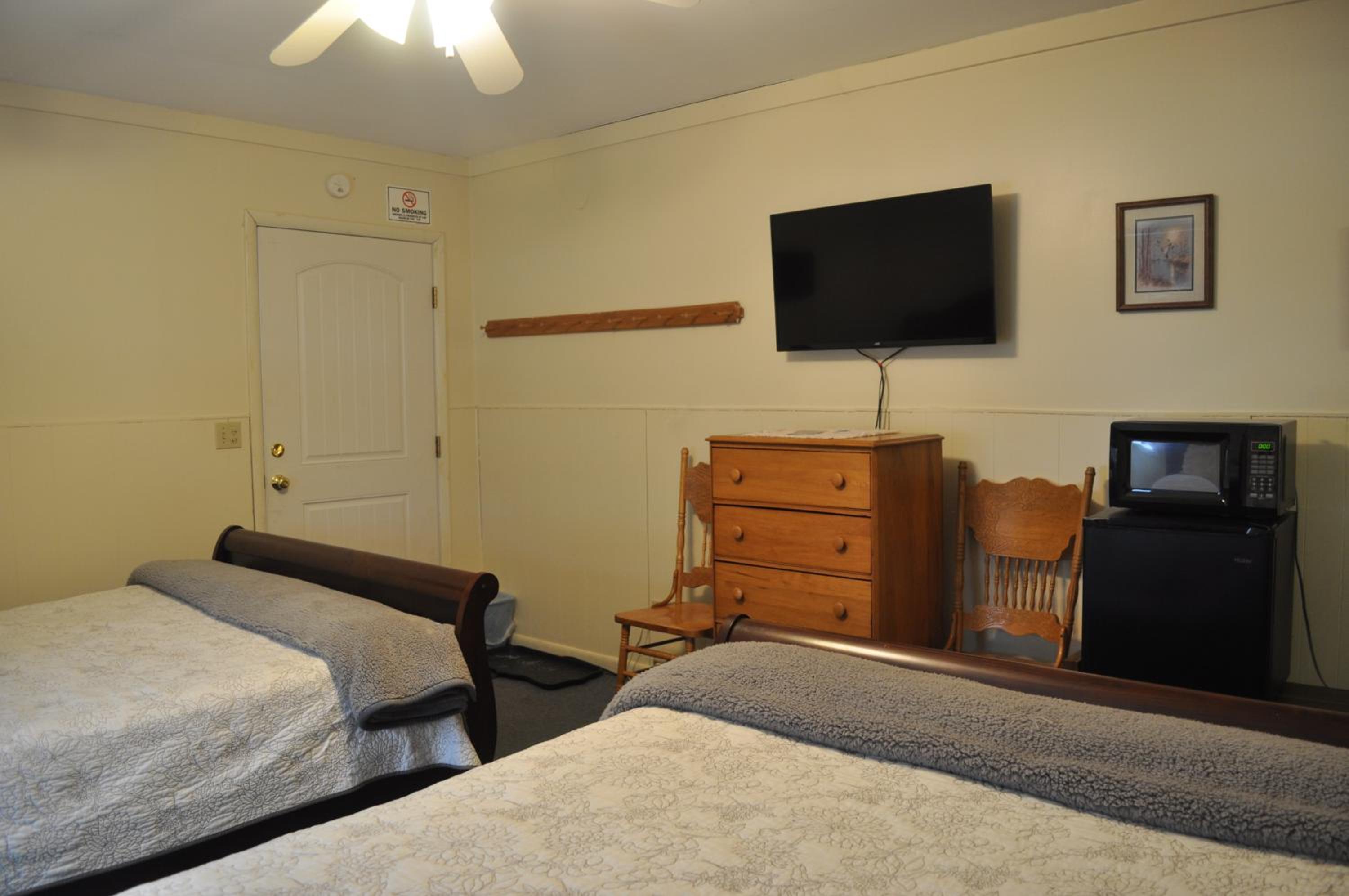 Superior Queen Room with Two Queen Beds photo 1