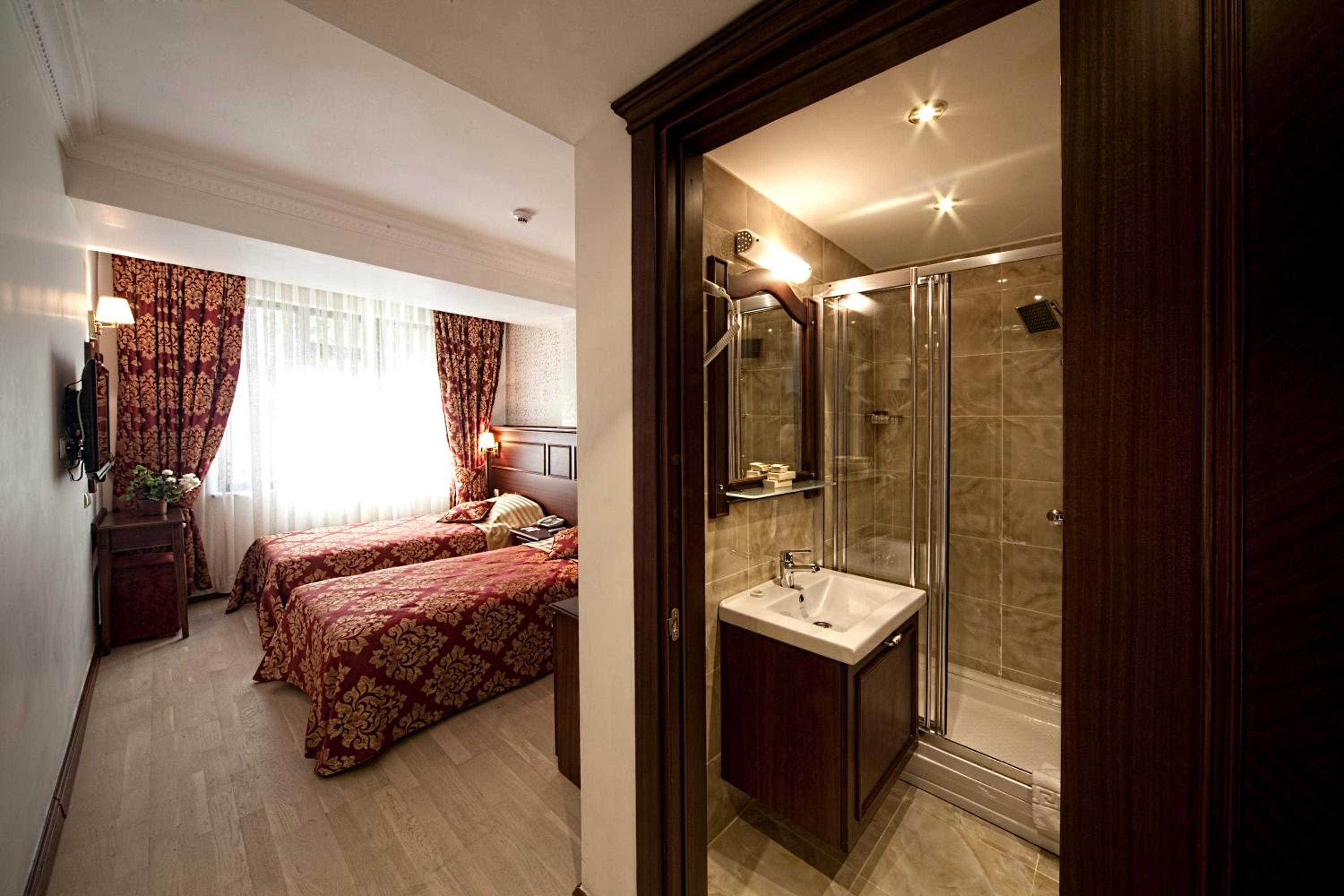 Special Offer - Economy Double Room photo 2