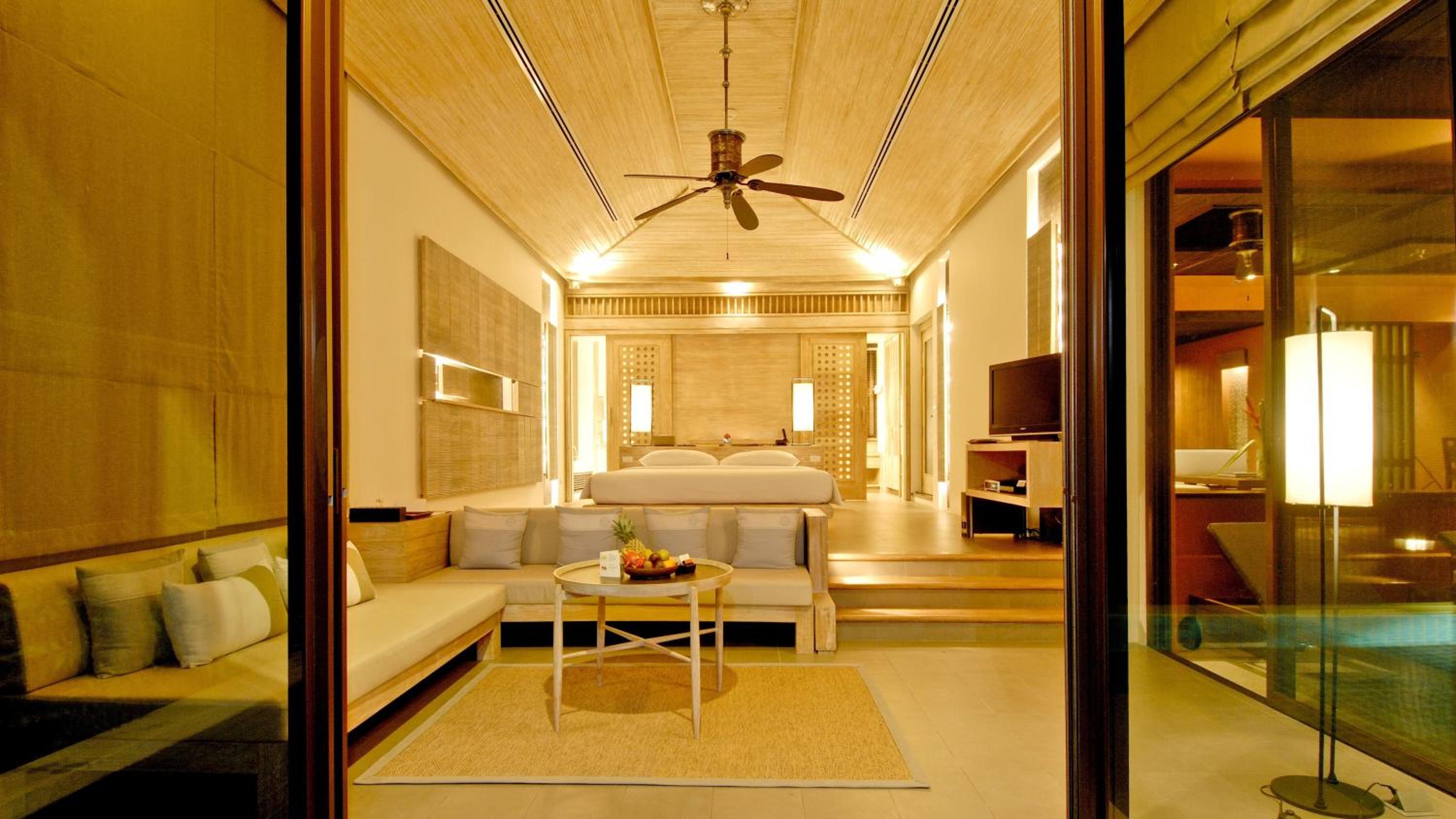 2BR Family Suite Ocean View - Photo 8