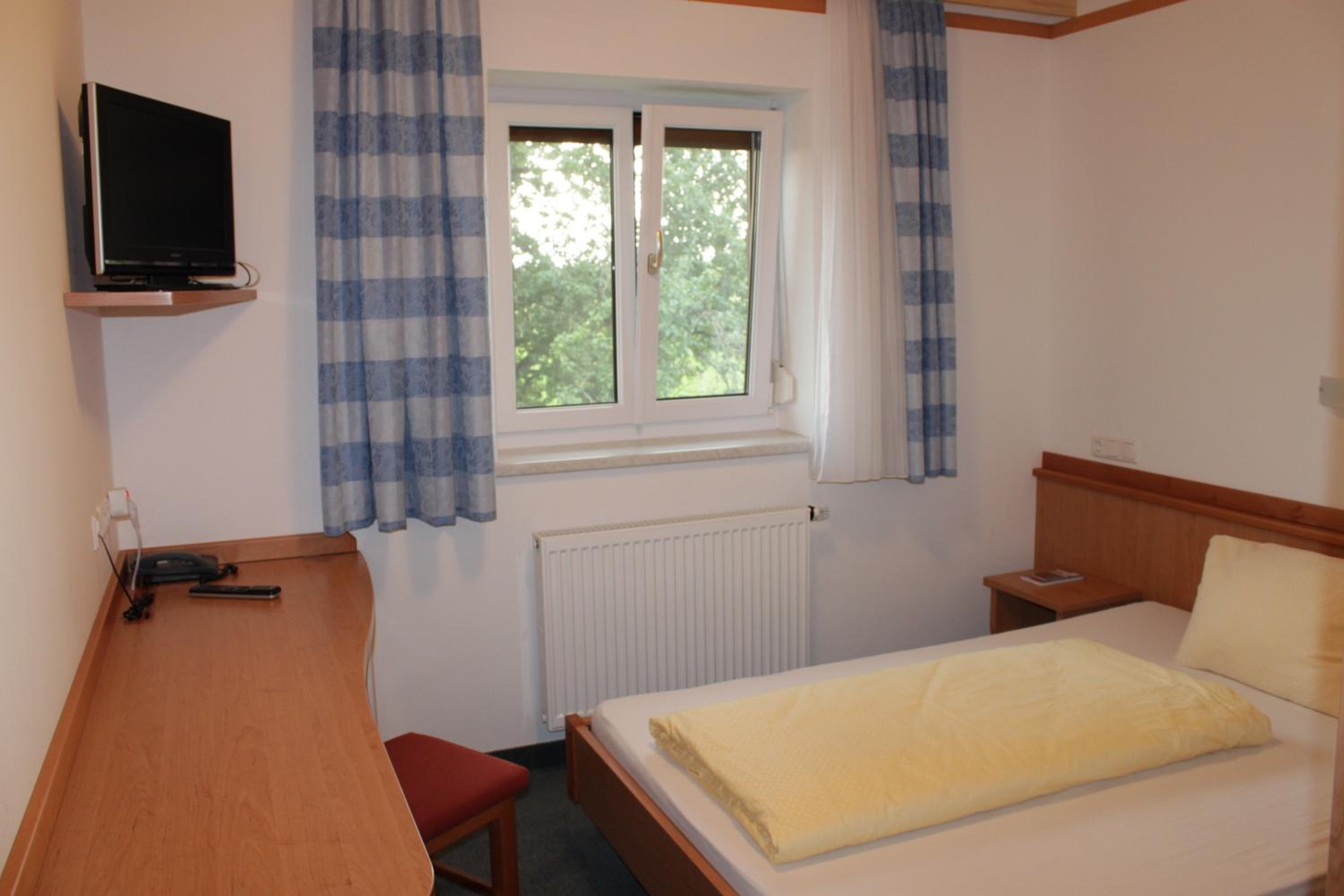 Double Room - Photo 1