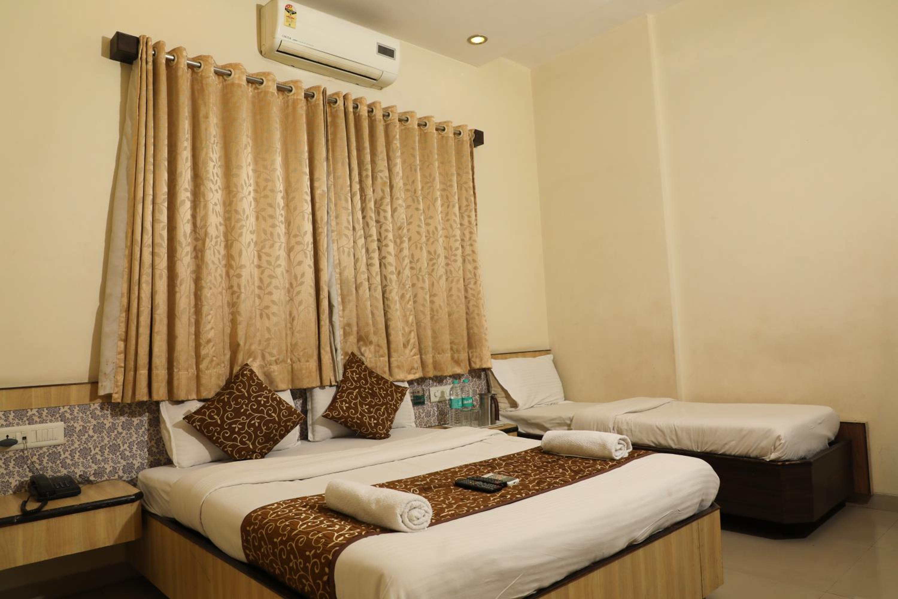 Standard Triple Room photo 3