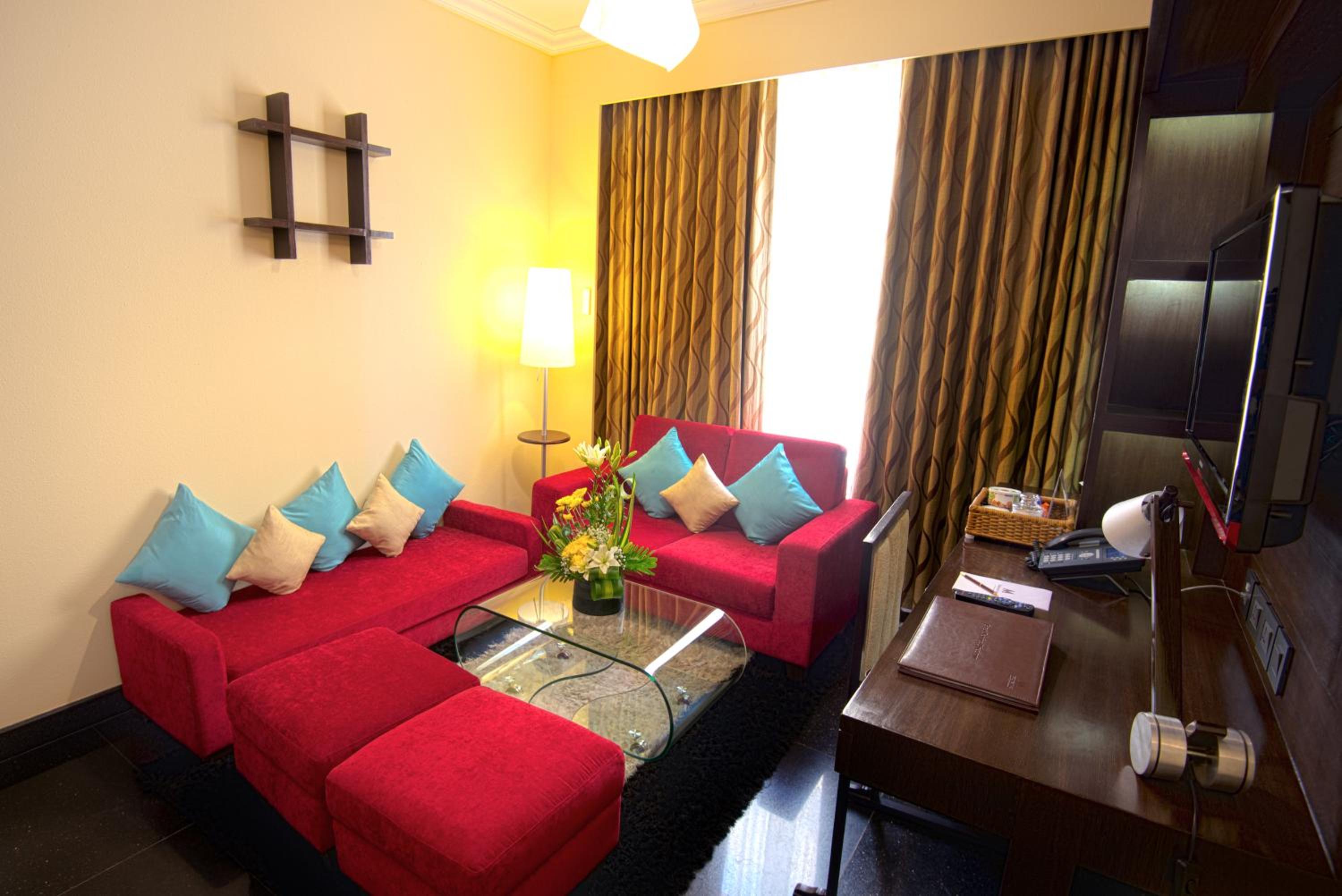 Executive Suite with Complimentary evening Hi Tea (from 4pm to 6pm) and 15% Discount on F&B - Photo 8