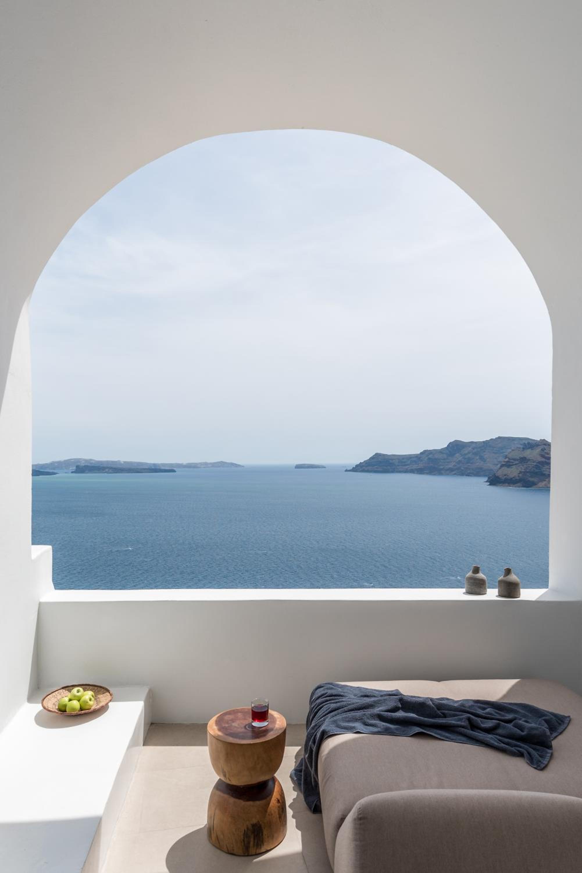 Exclusive Suite with Hot Tub and Volcano View - Photo 14