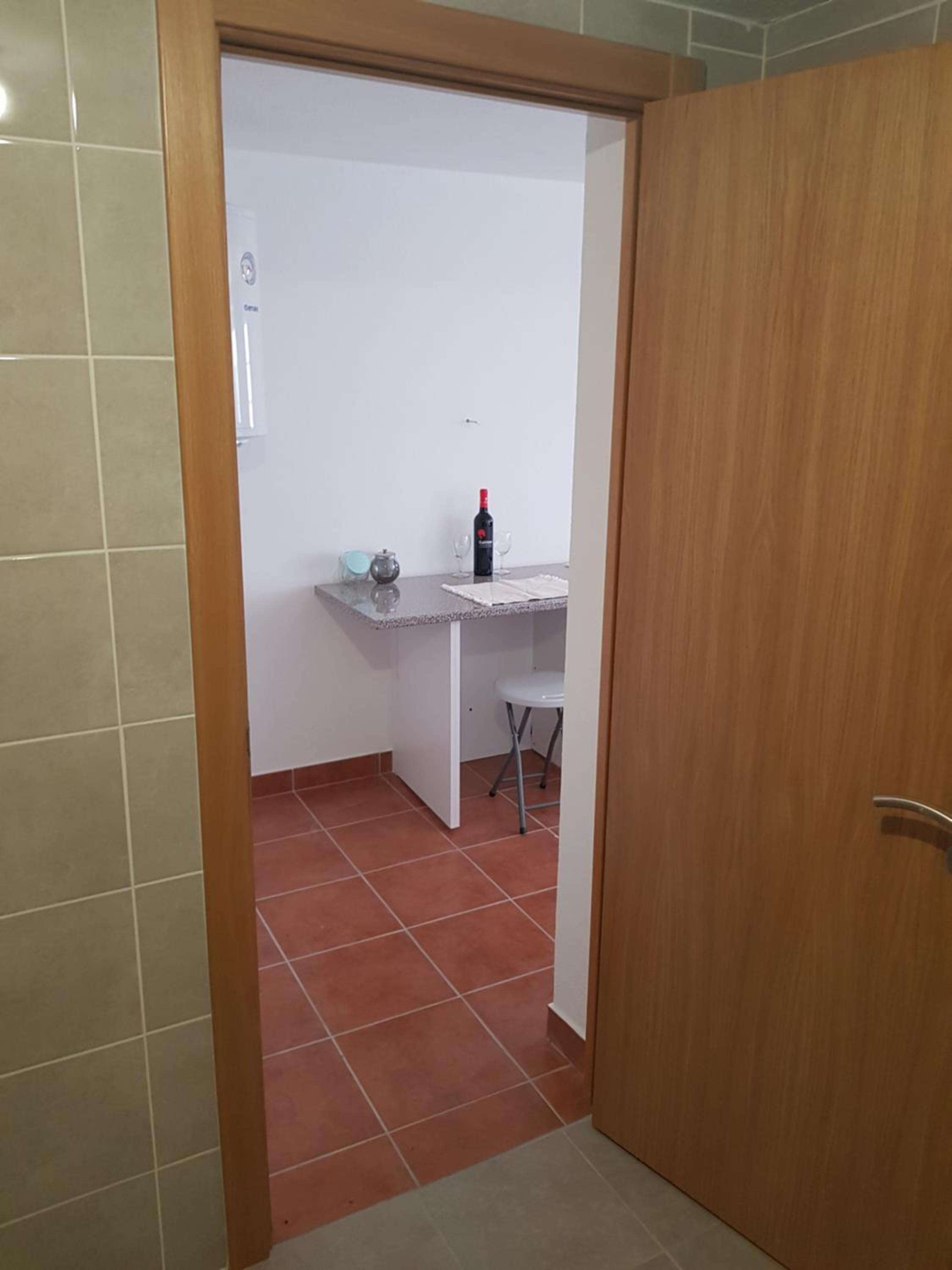 One-Bedroom Apartment - Photo 108
