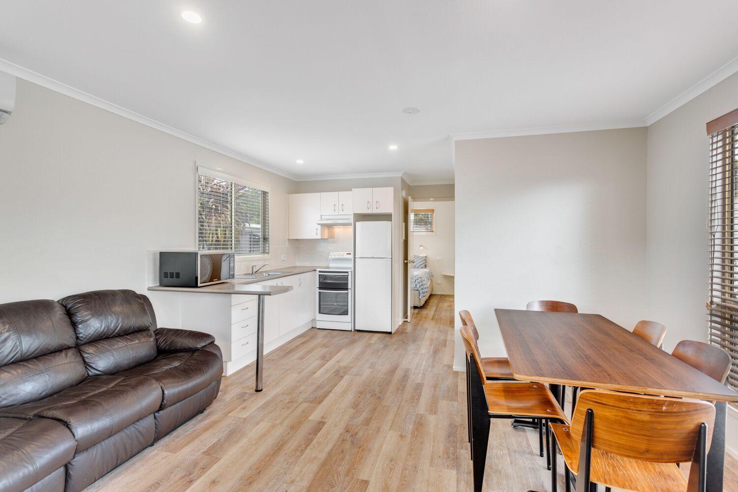 Two-Bedroom Bungalow - Photo 11