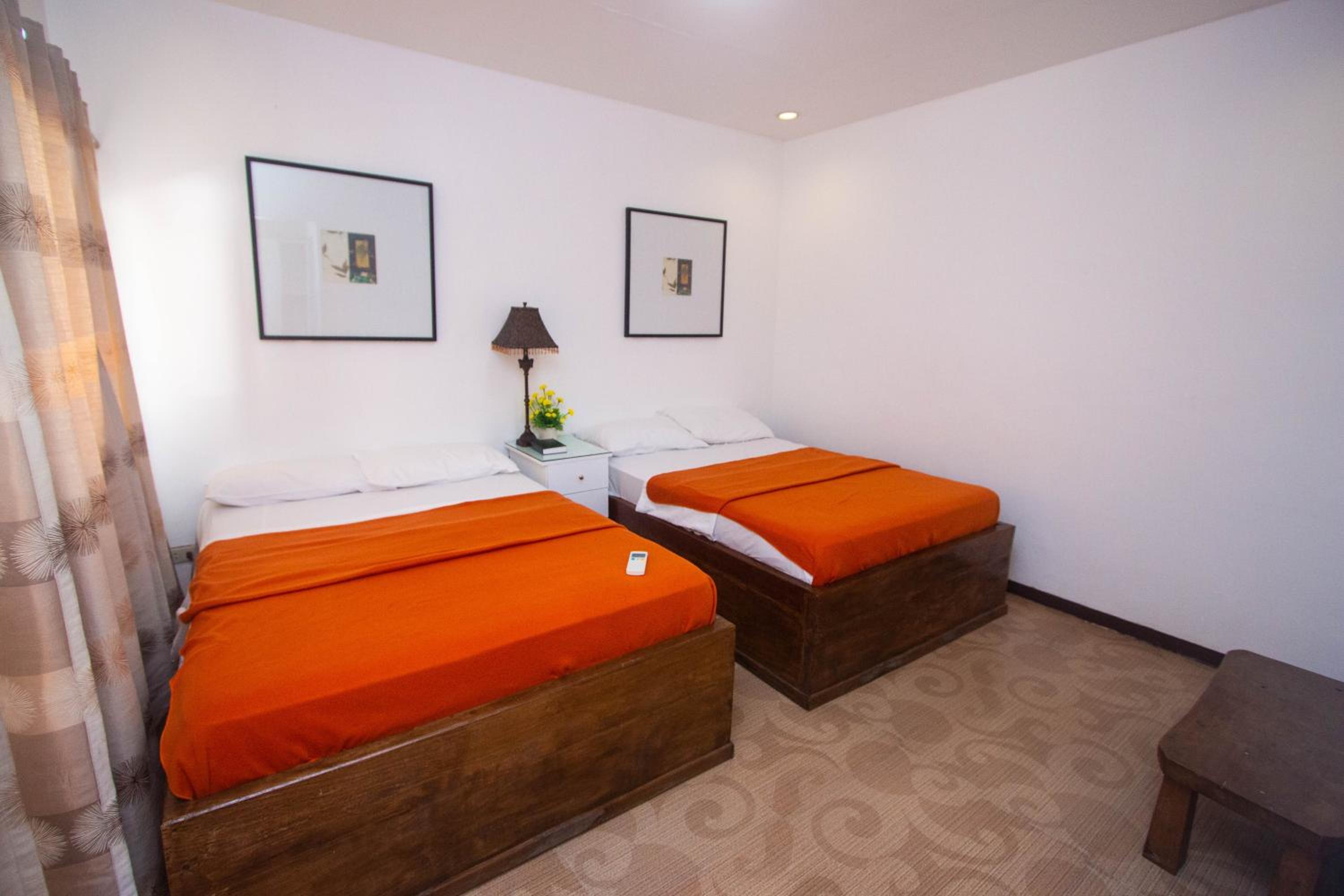 Deluxe Family Room - Photo 4