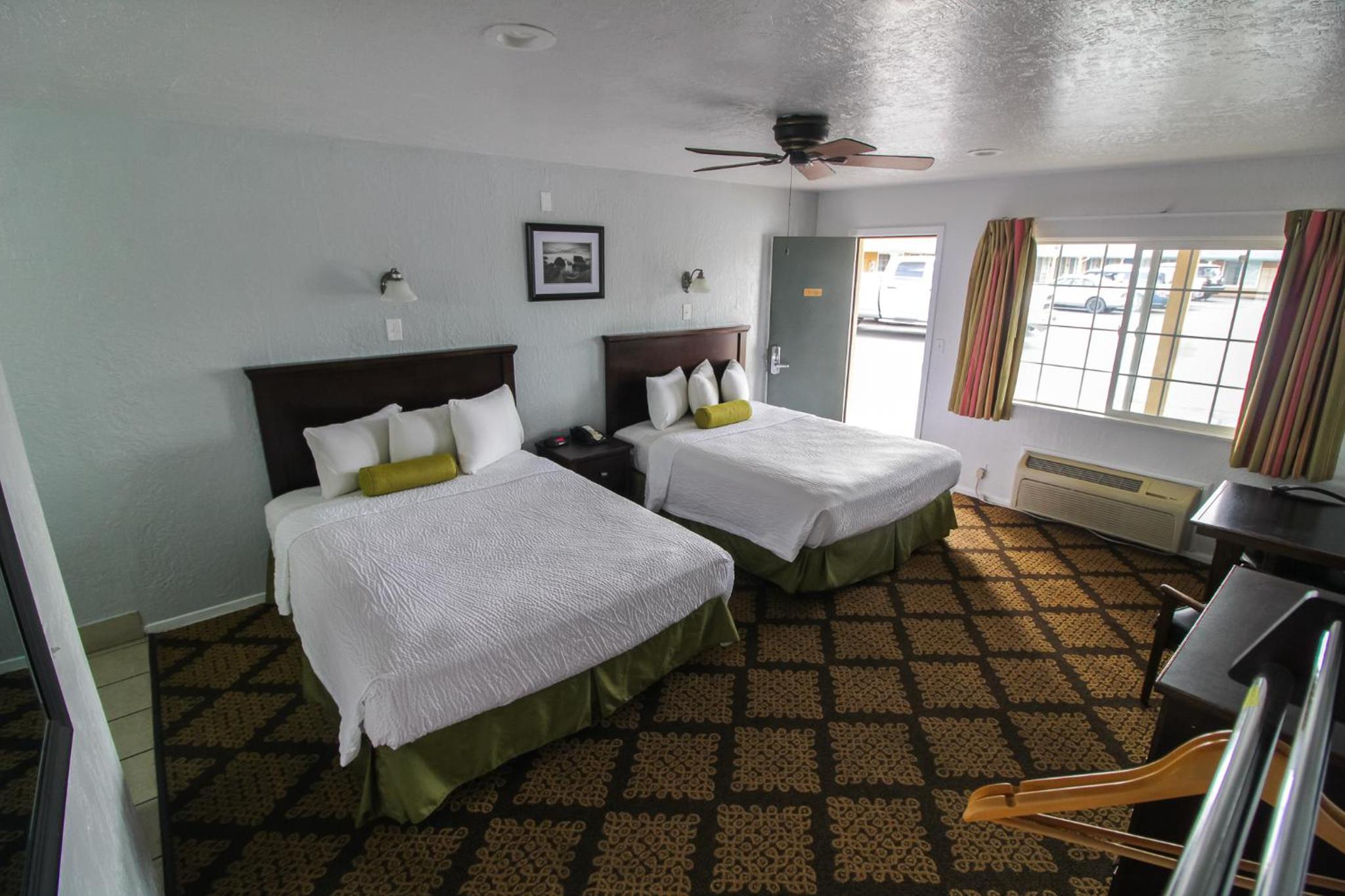 Queen Room with Two Queen Beds - Photo 1