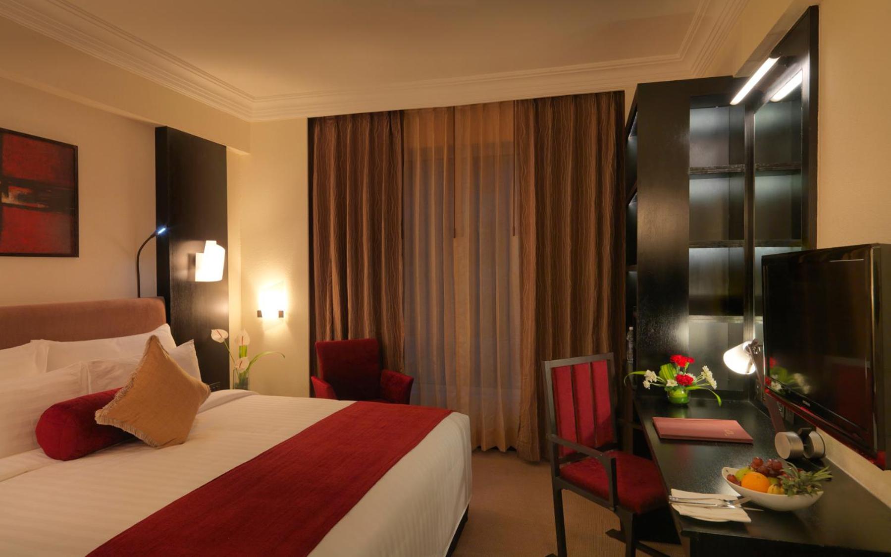 Executive Room with Complimentary evening Hi Tea (from 4pm to 6pm) and 15% Discount on F&B - Photo 2