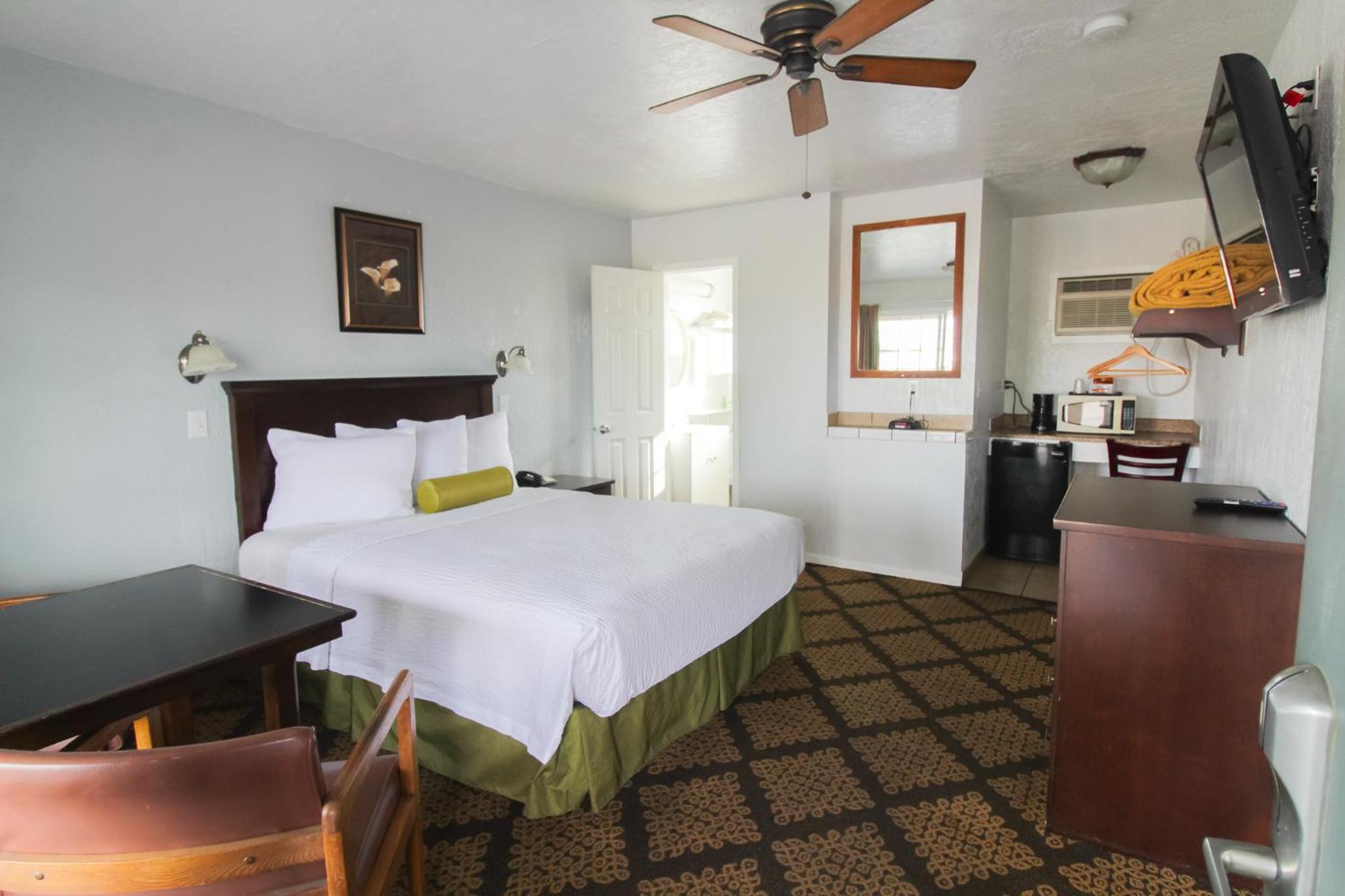 Queen Room - Photo 1