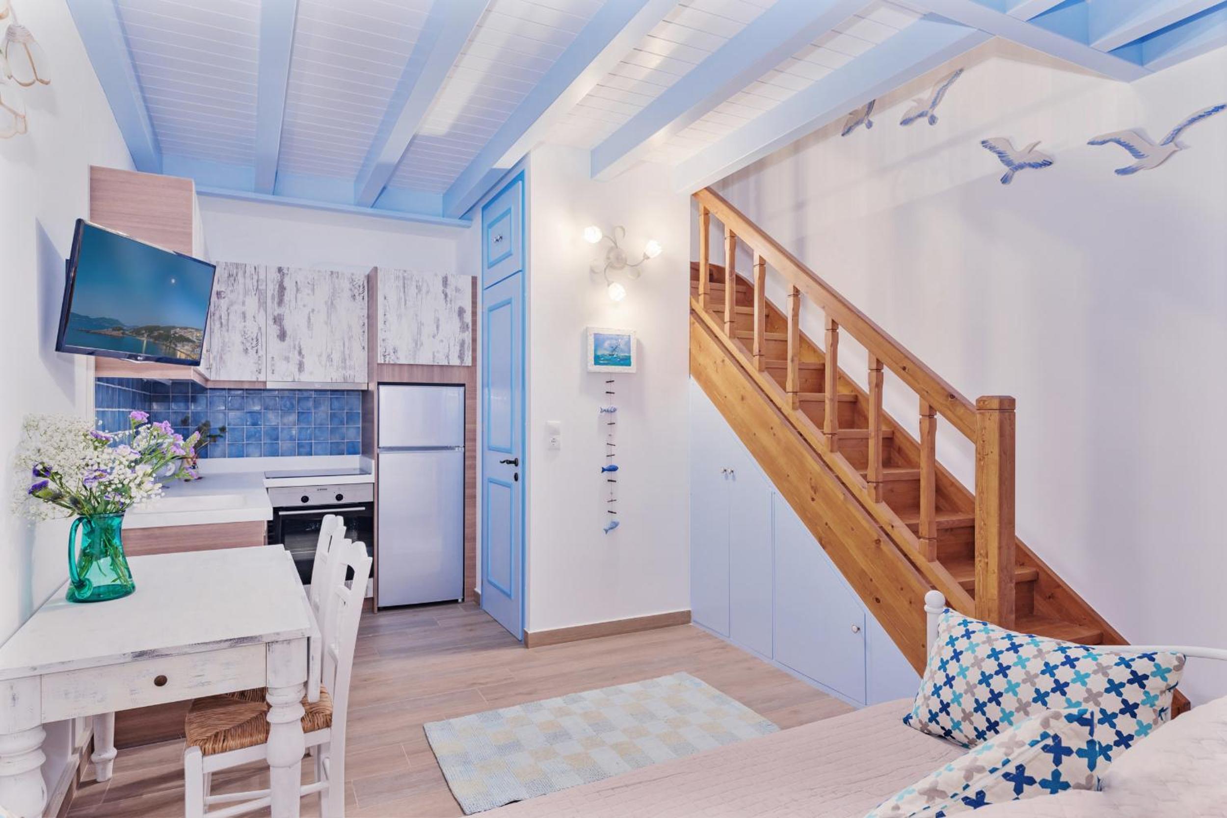 Apartment - Split Level photo 2