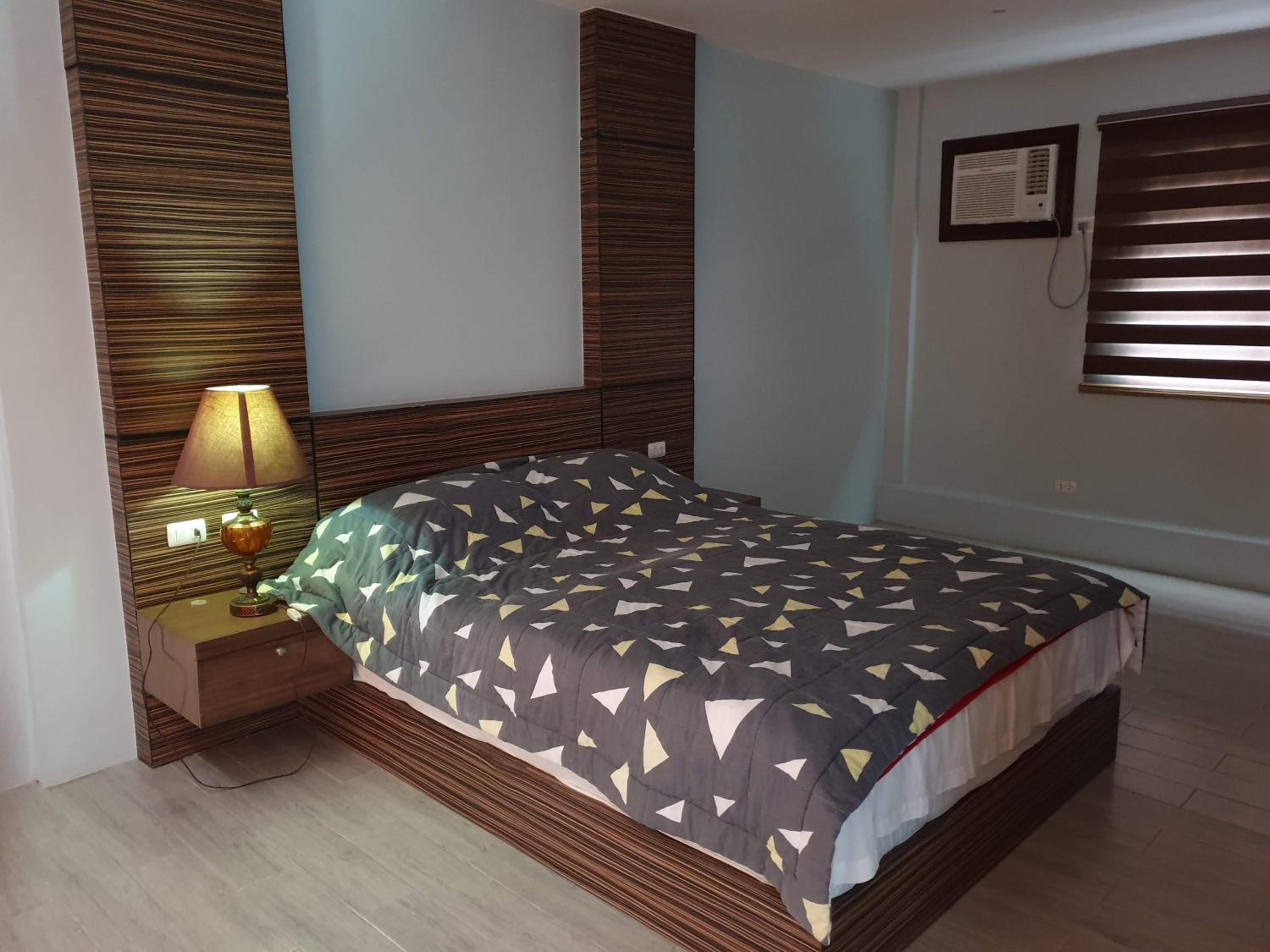 Queen Suite with Sea View - Photo 1