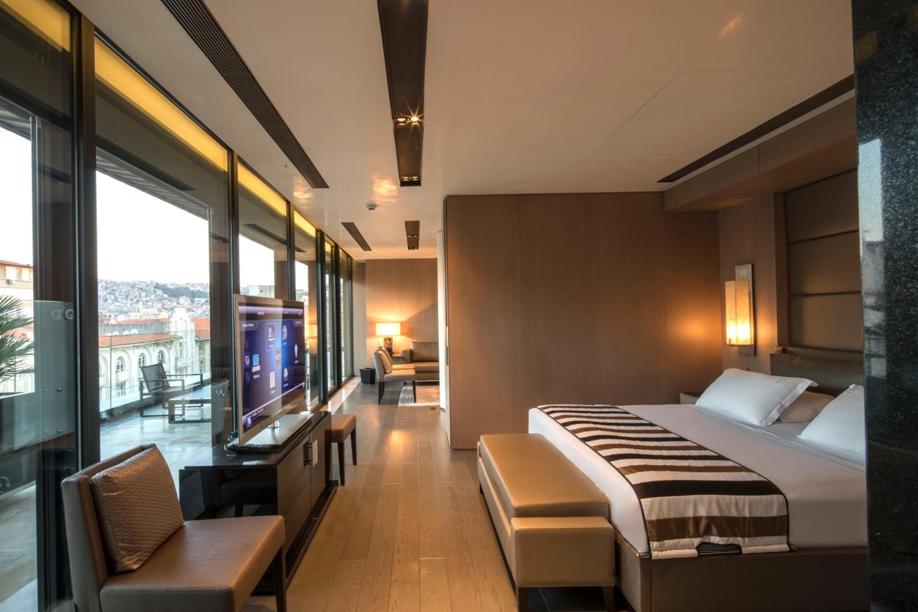 Executive Suite photo 1