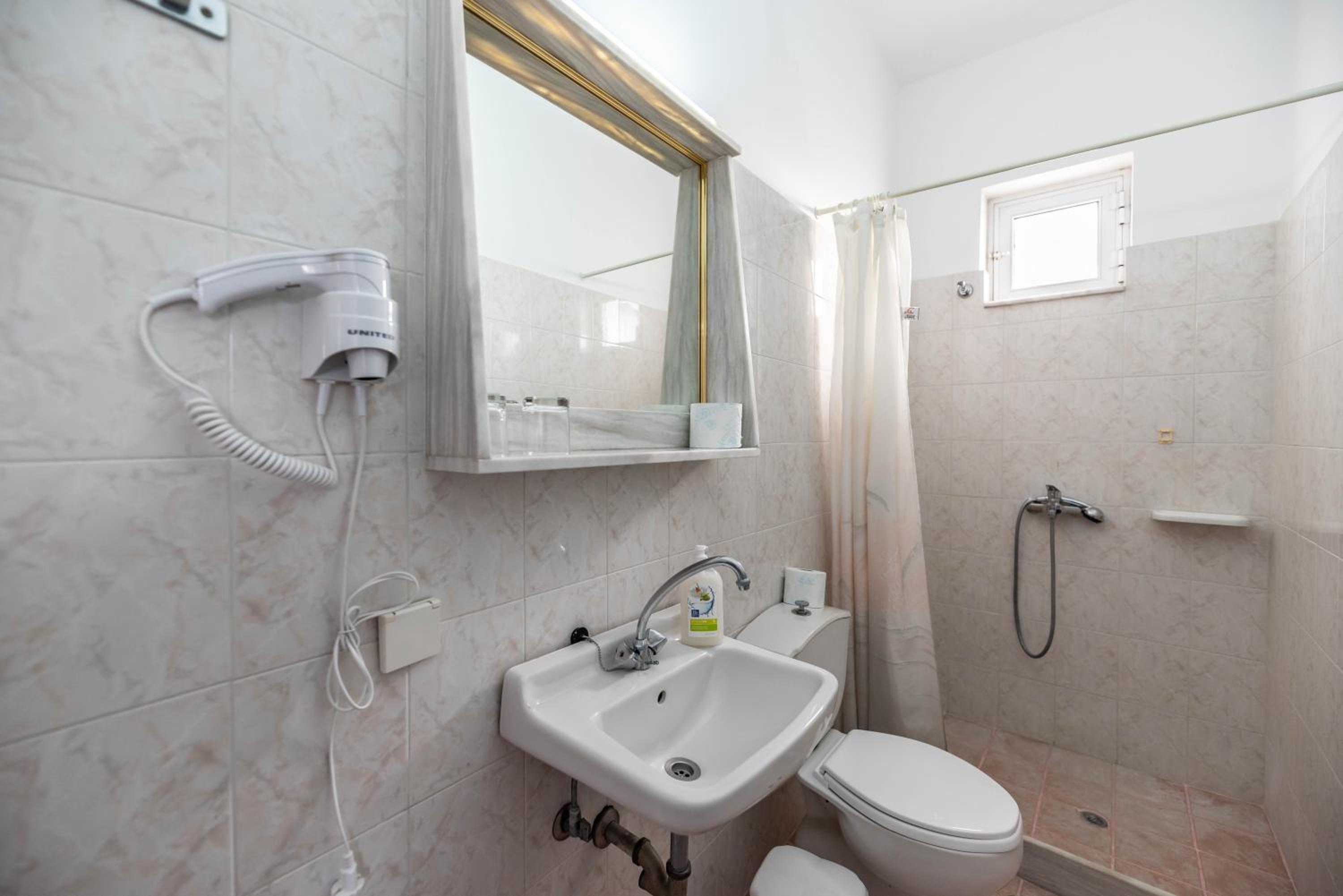 One-Bedroom Apartment with Garden View (3 Adults)