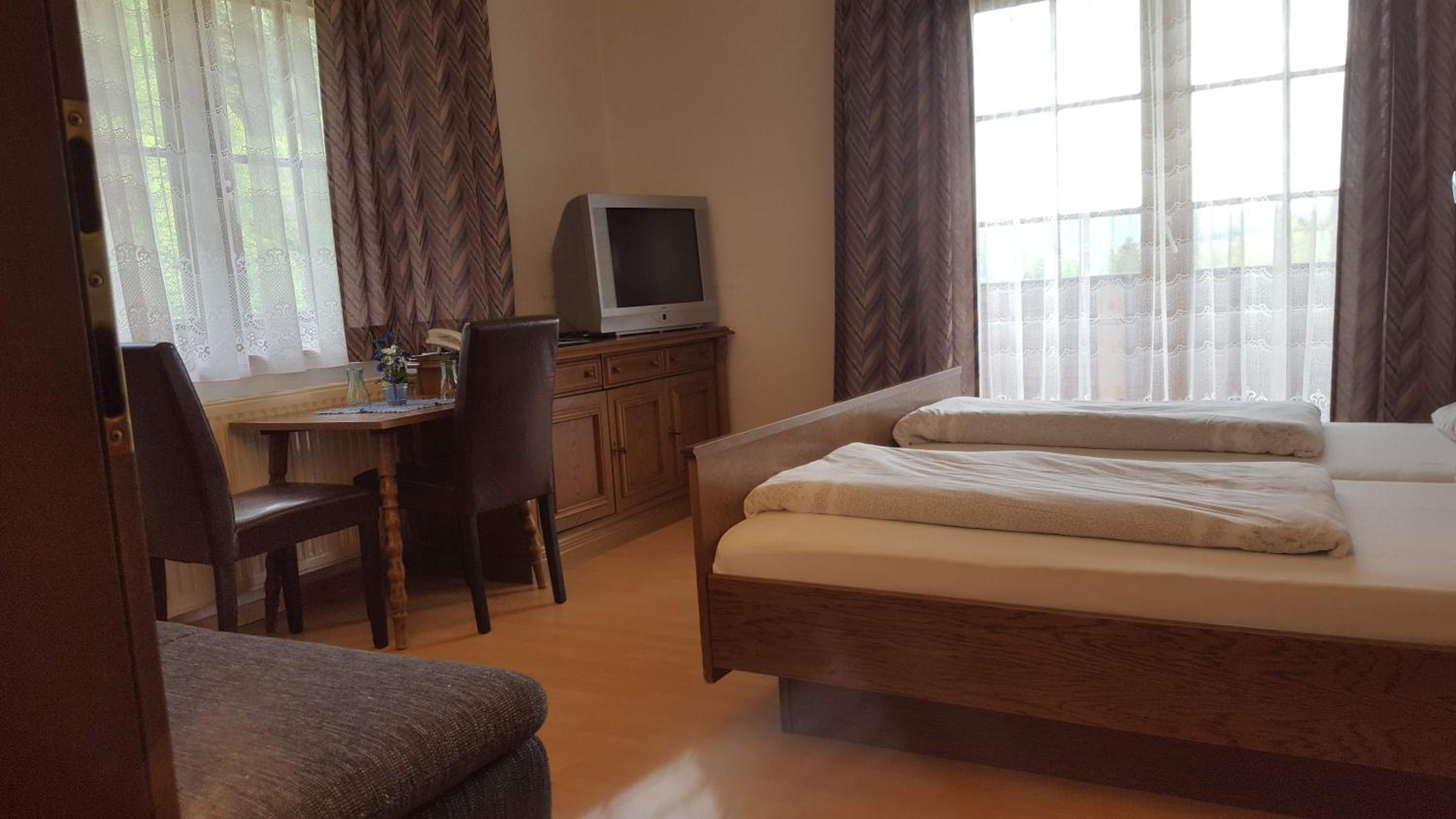 Double Room with Balcony - Annex - Photo 3