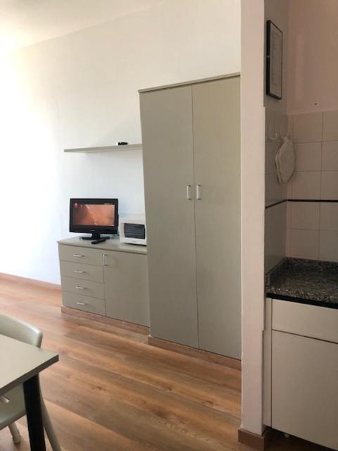 One-Bedroom Apartment with Sea View - Photo 20