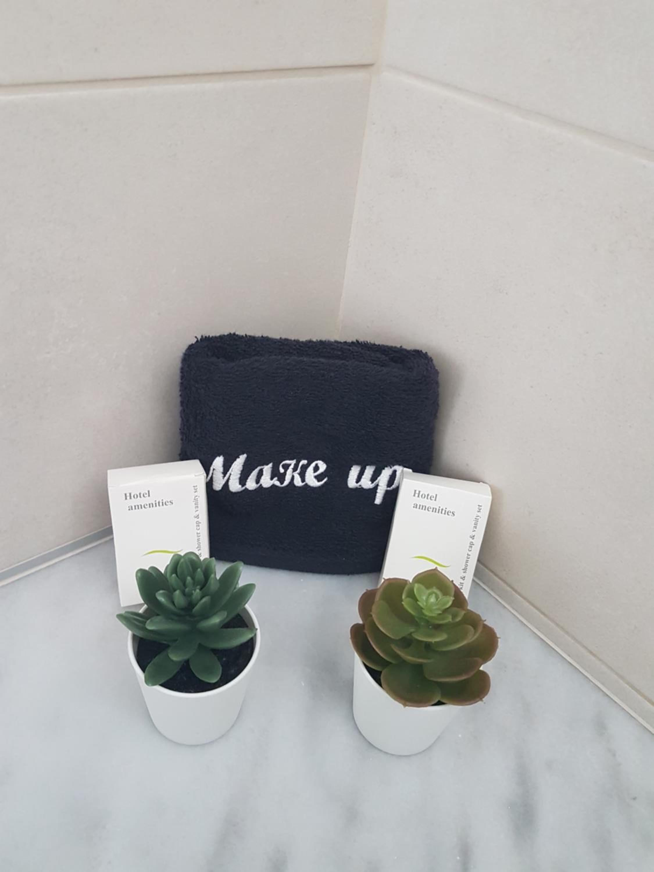 Two-Bedroom Apartment - Photo 11