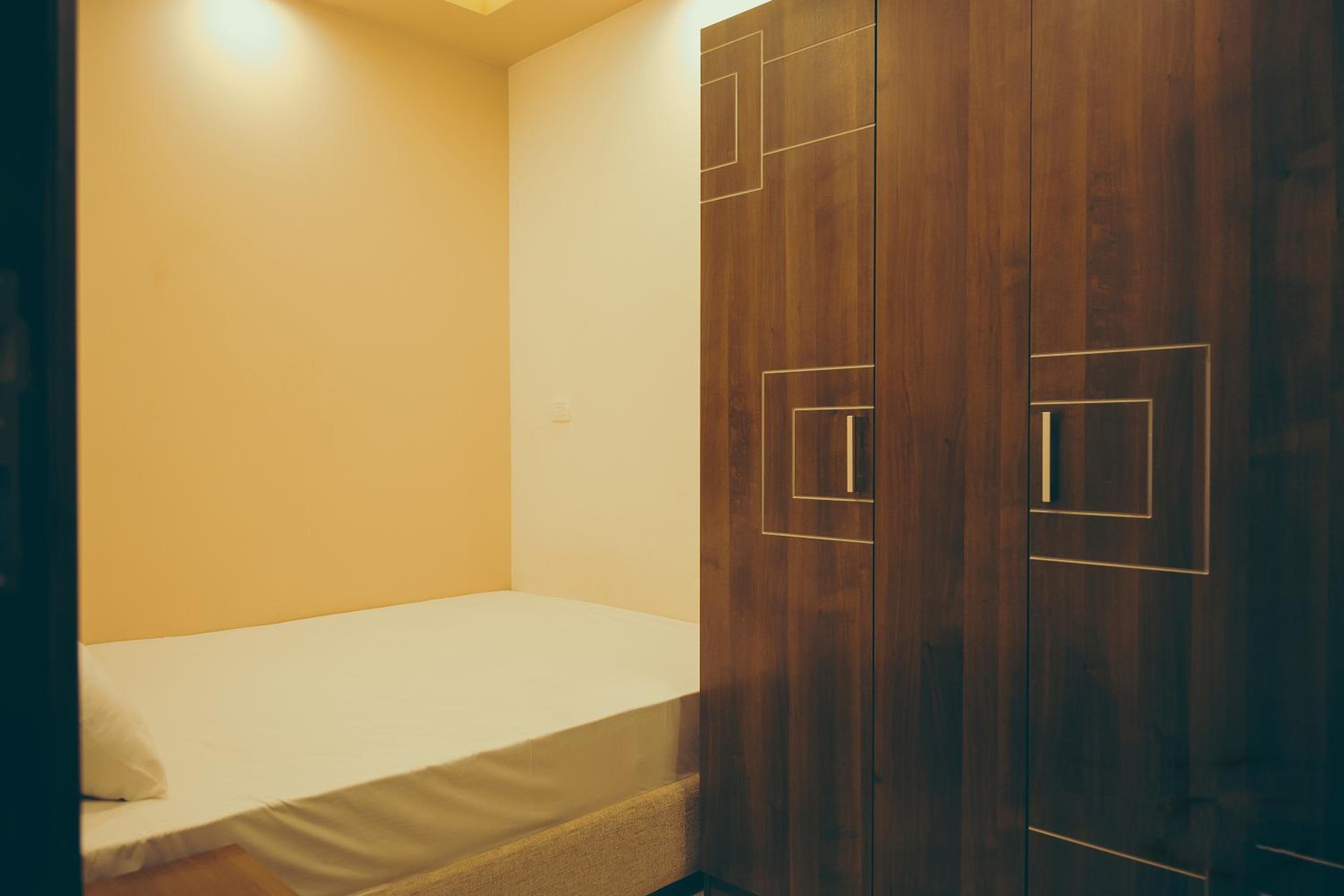 One-Bedroom Apartment - Photo 17