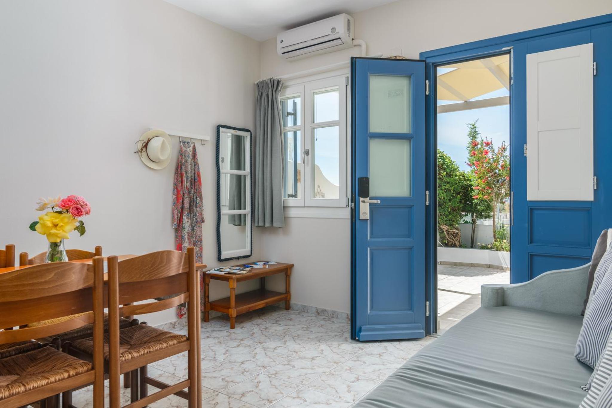 Two-Bedroom Deluxe Apartment with Garden View