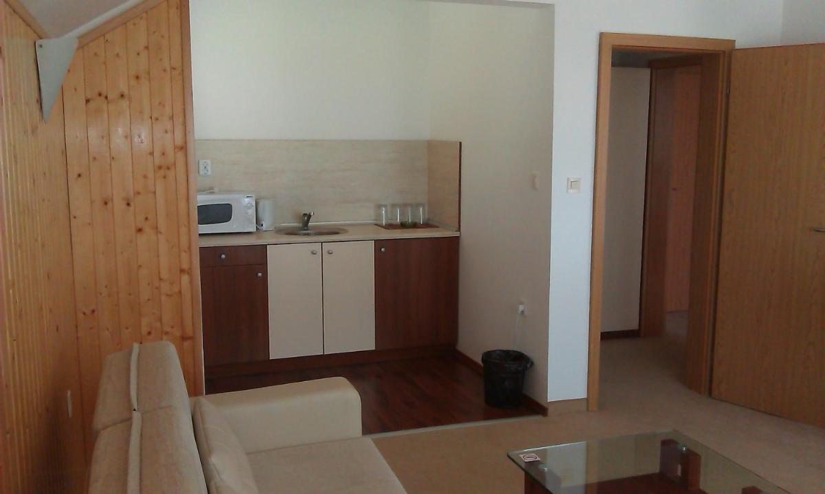 Studio with Balcony - Photo 3