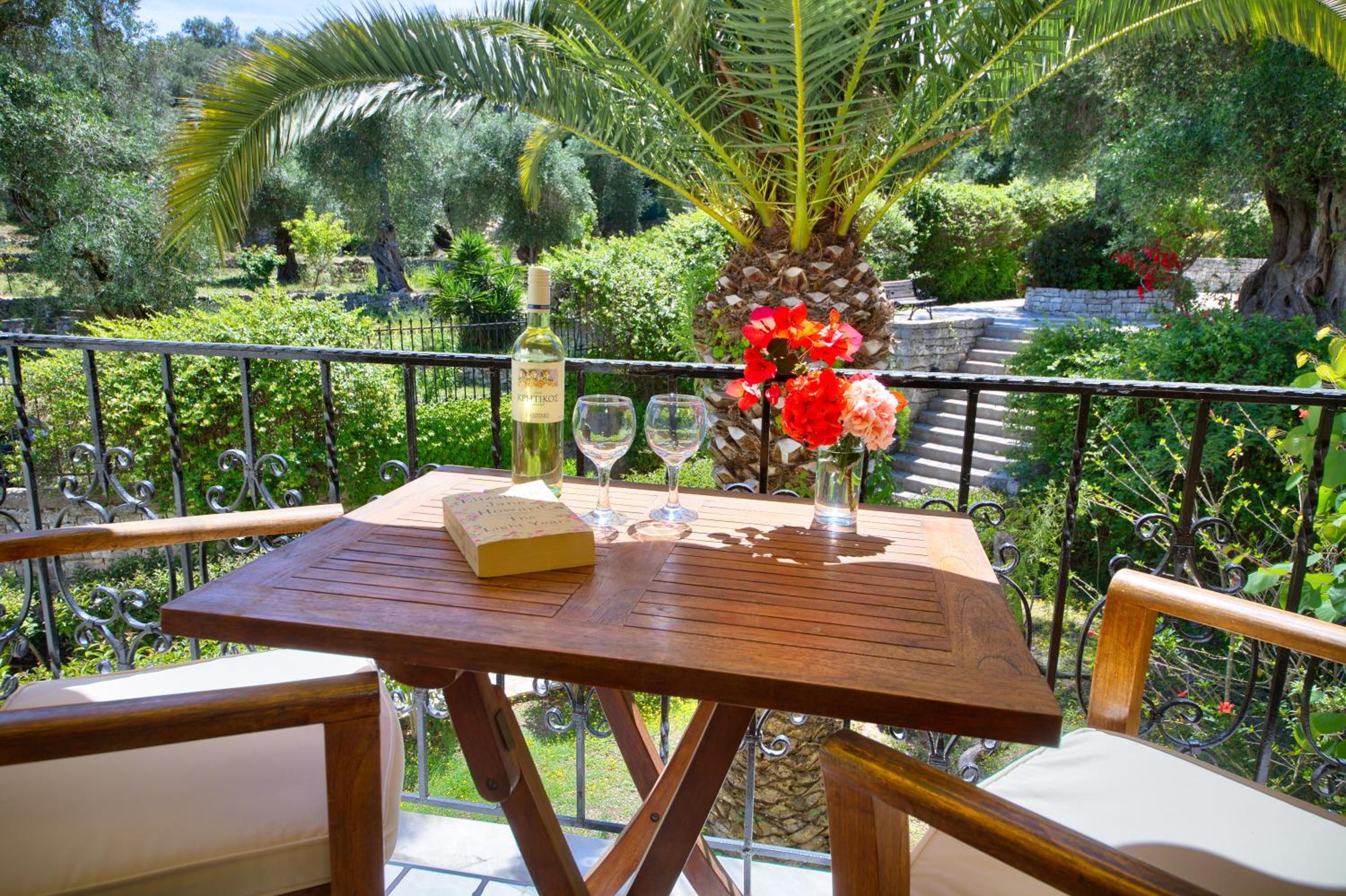 Junior Suite with Garden View photo 3