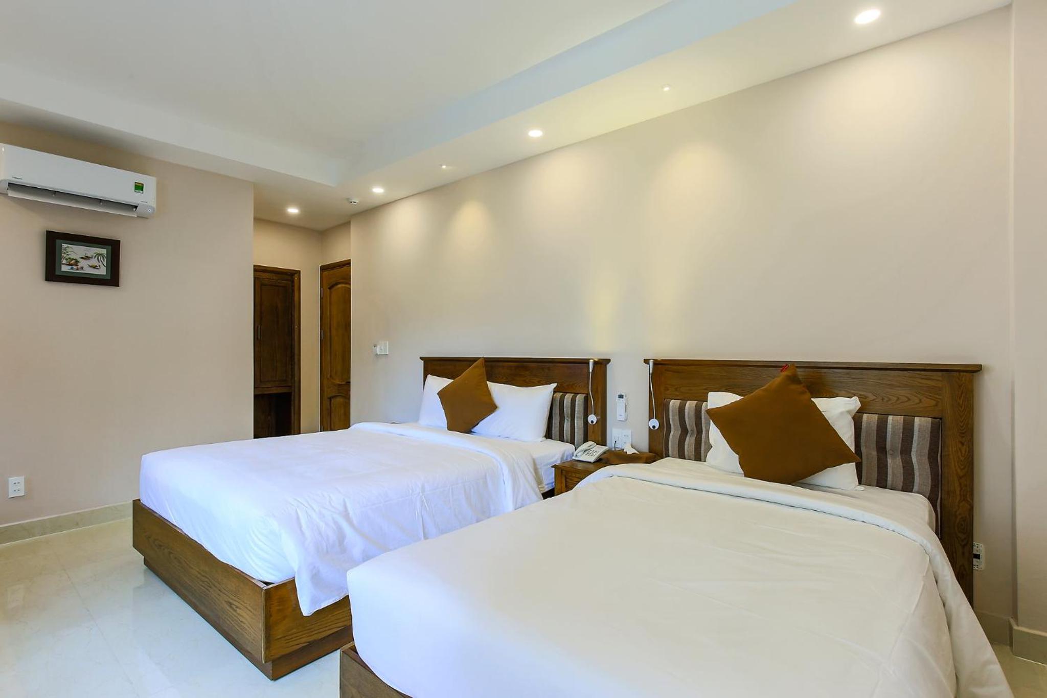 Triple Room