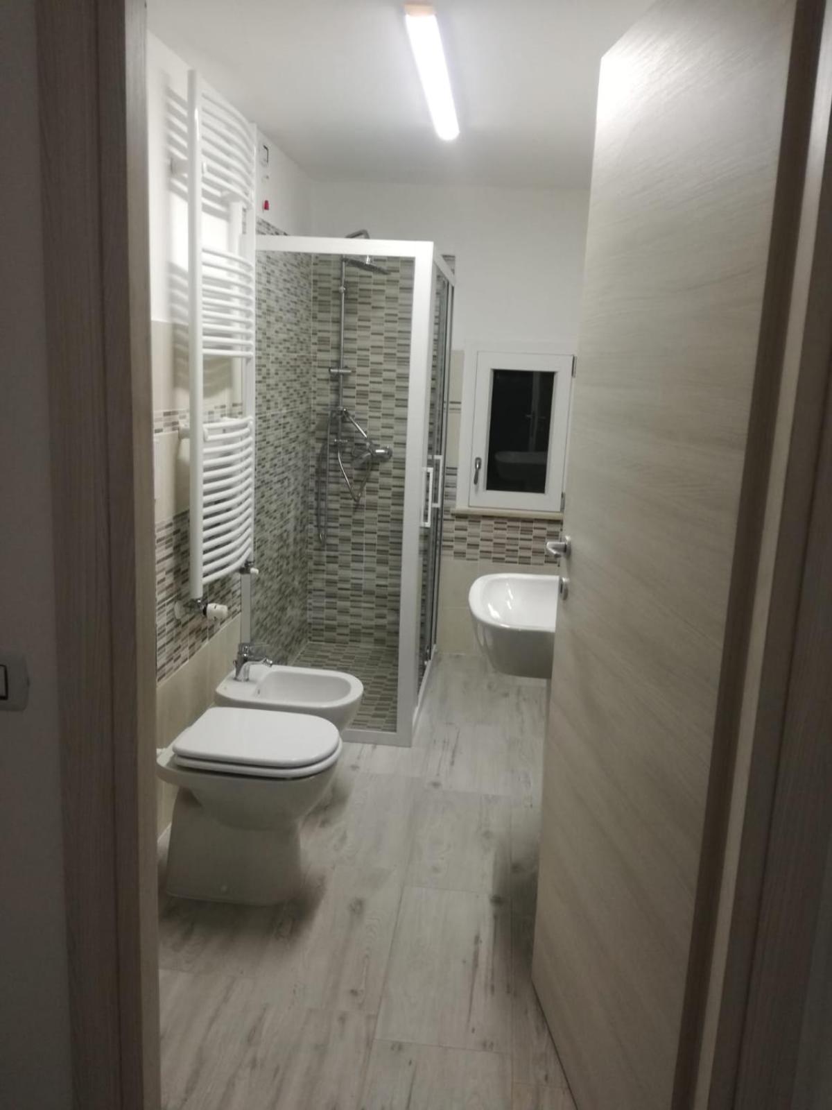 Family Room with Private Bathroom - Photo 19