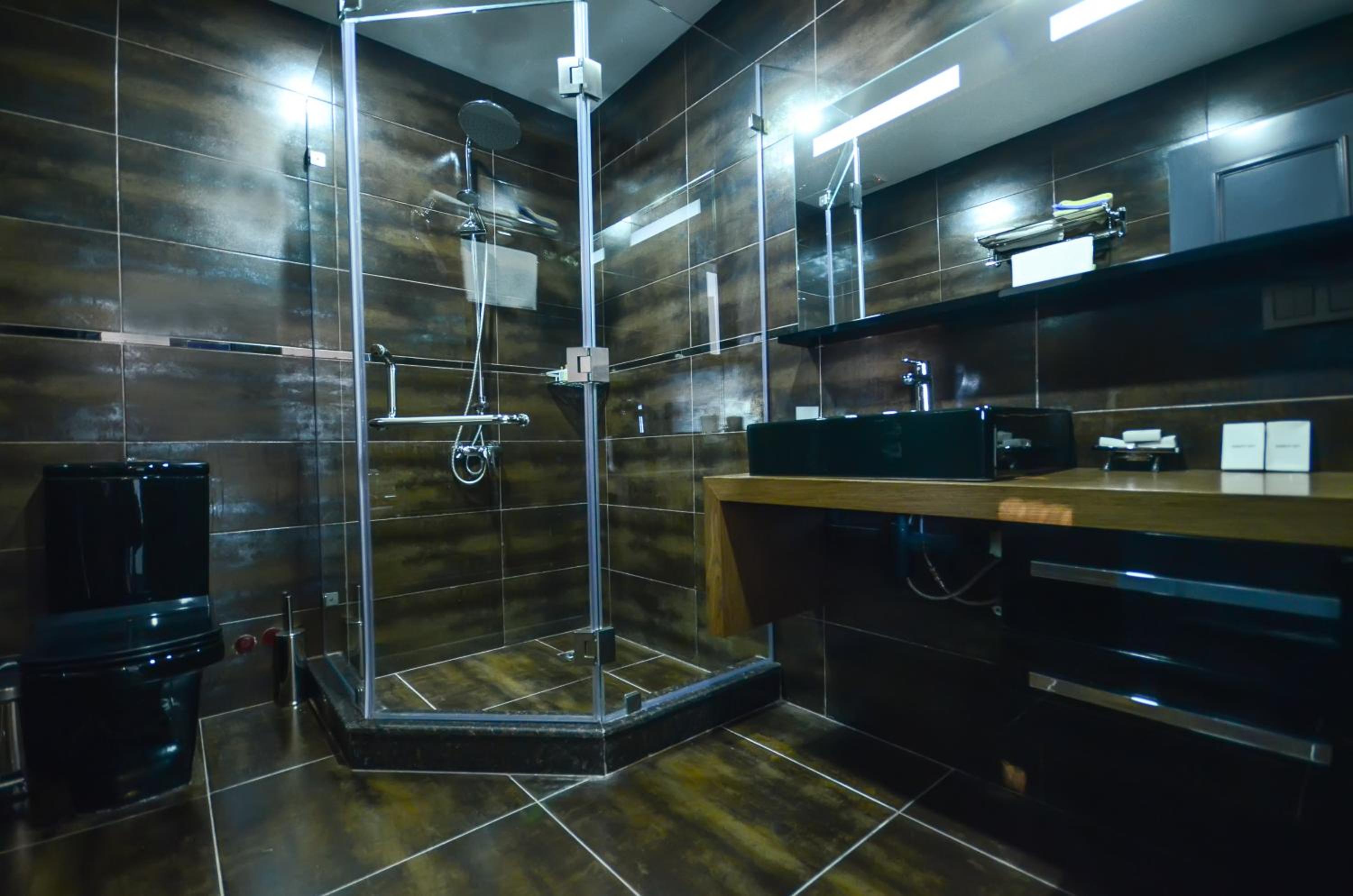 Executive Suite photo 2