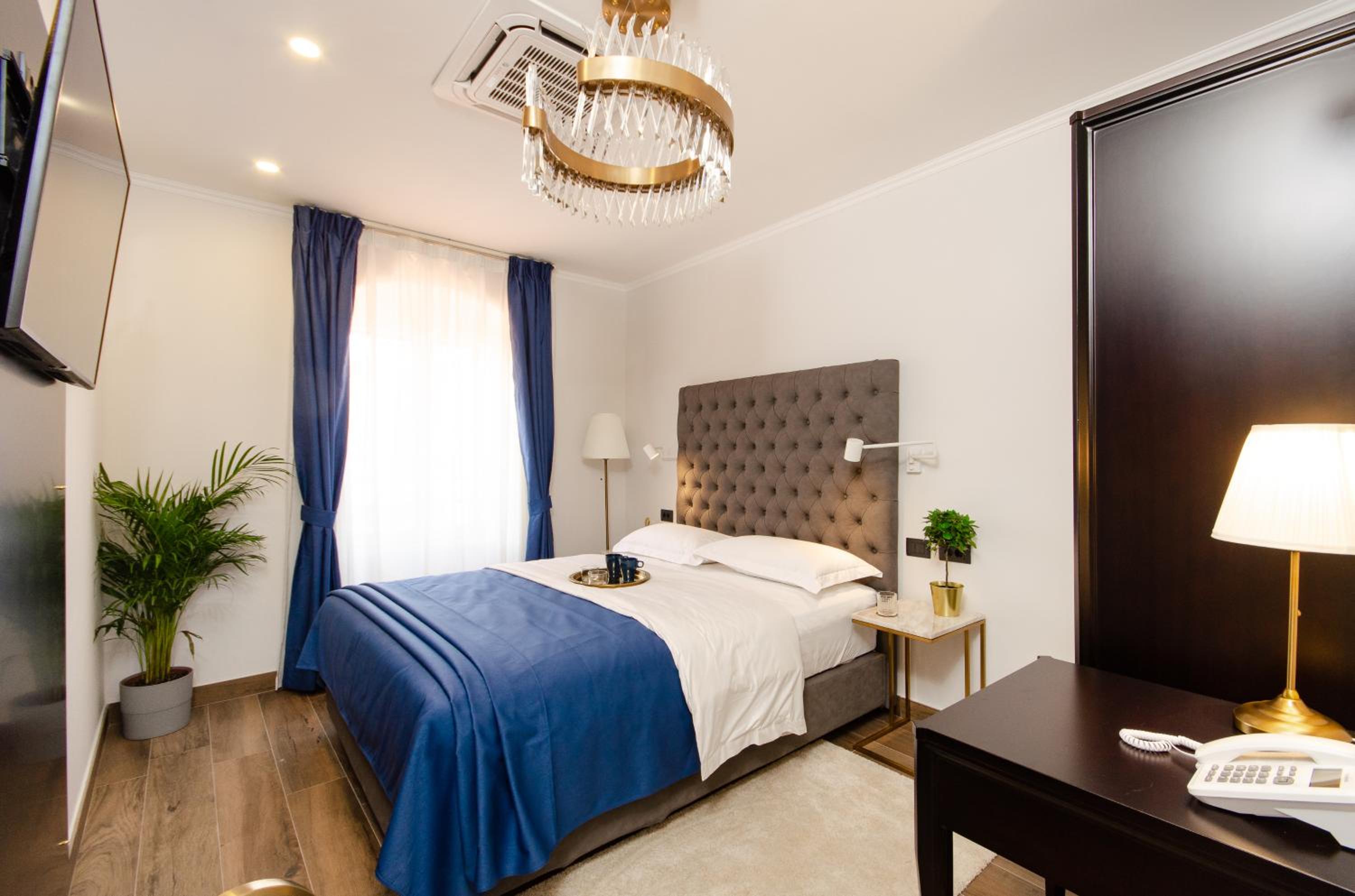 Superior Double Room - Photo 11