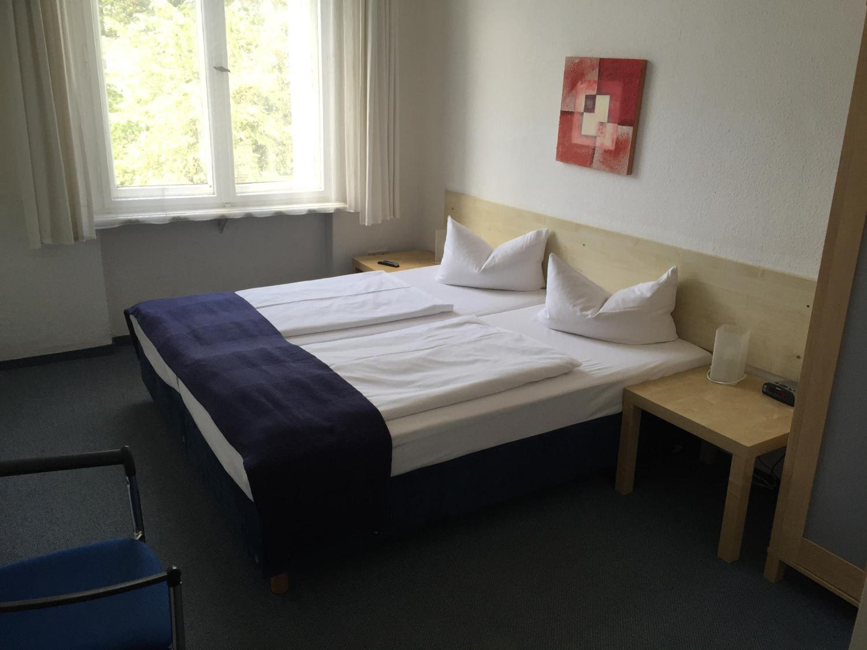 Large Double or Twin Room photo 2