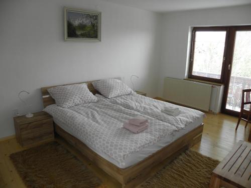 Double Room with Private Bathroom - Photo 2
