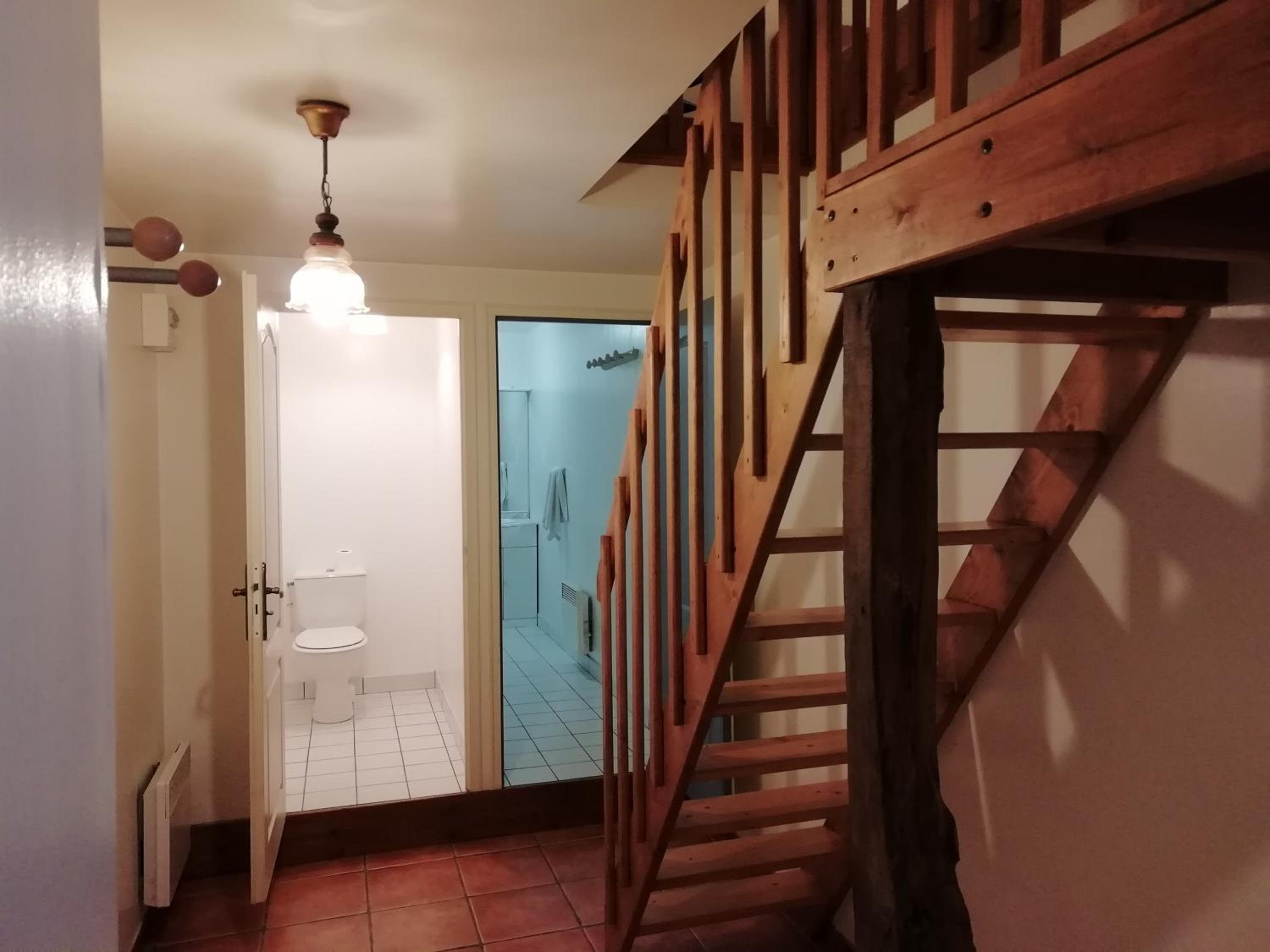 Apartment - Split Level photo 2