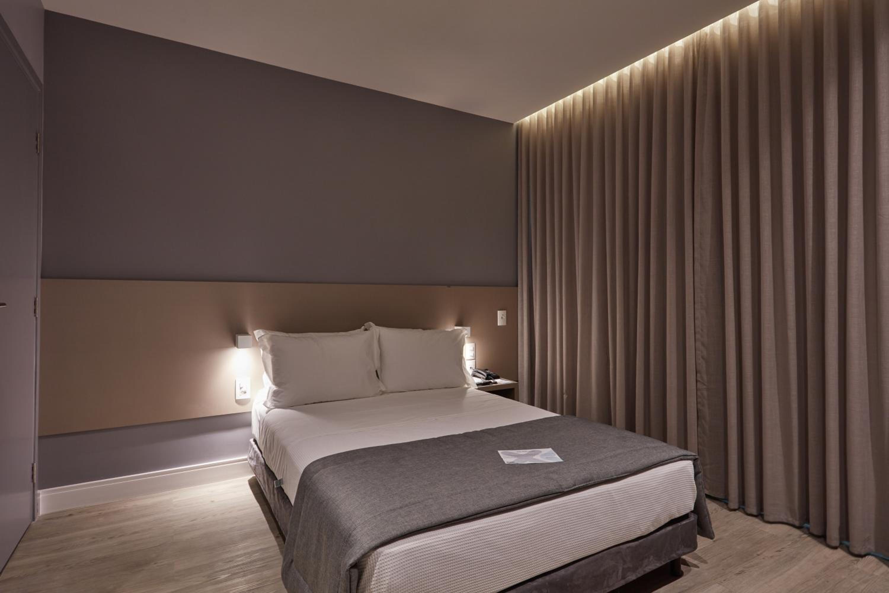 Double Room - Disability Access photo 1