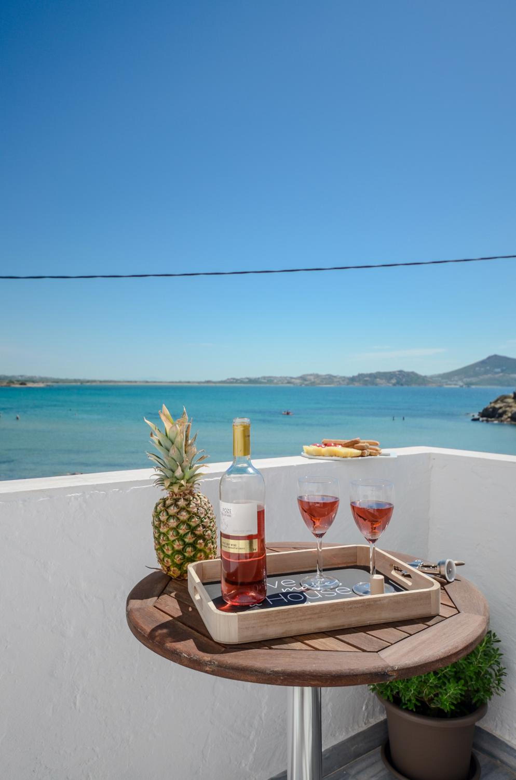 Double Room with Balcony and Sea View photo 3
